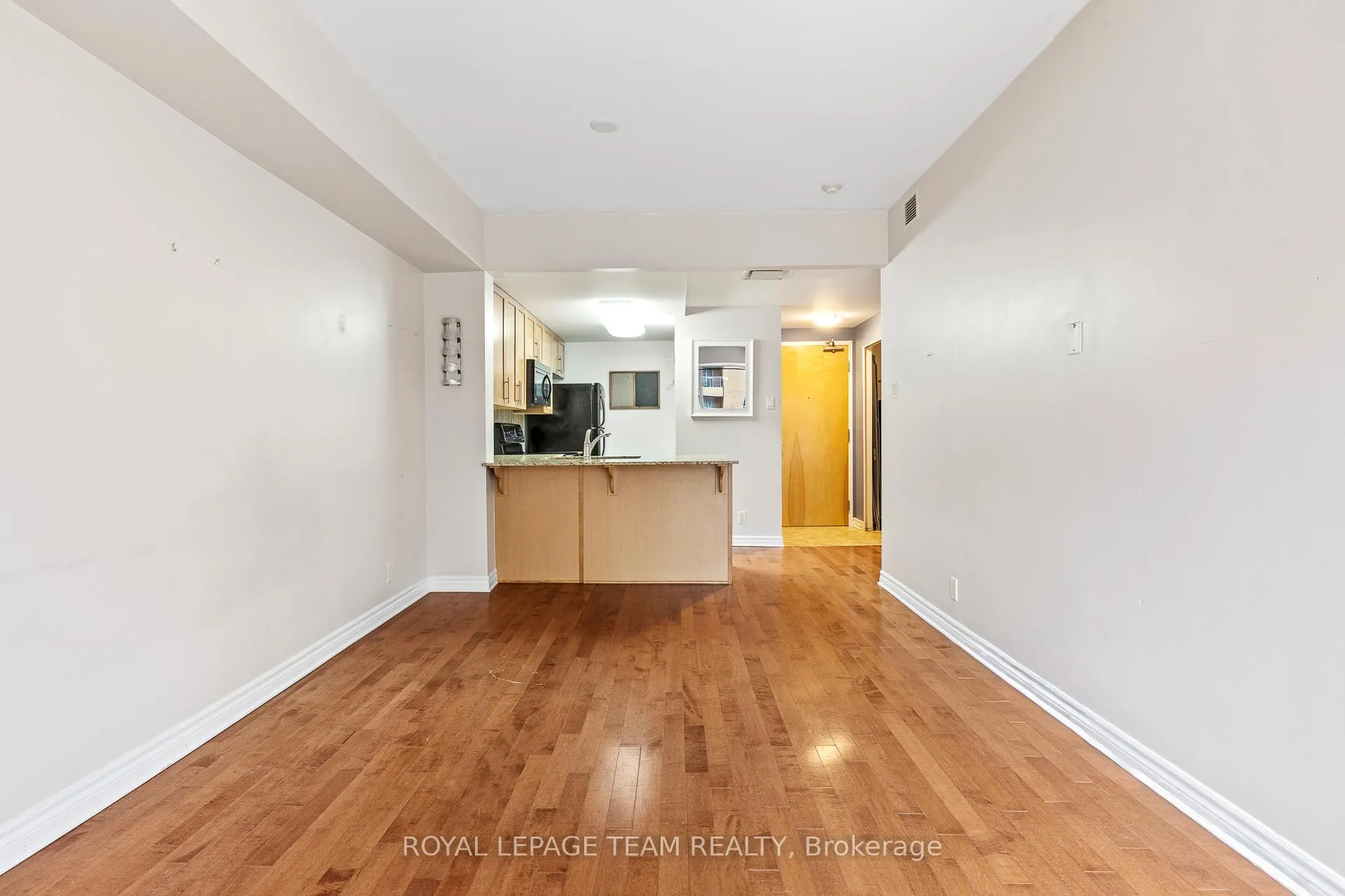 Photo 12 of Unit 303, 200 Lett Street, Ottawa, West Centre Town — HOMEH