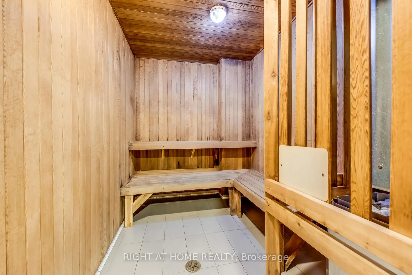 Photo 19 of Unit 2415, 7171 Yonge Street, Markham, Grandview — HOMEH