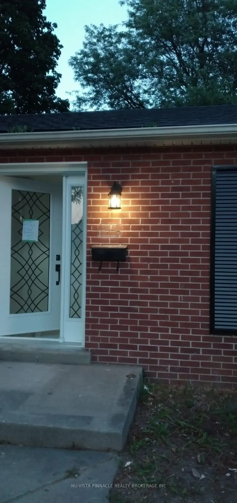 Front of 1512 Western Road
