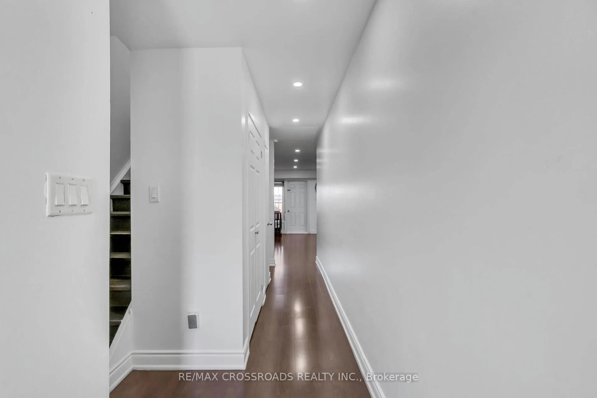 Photo 15 of Unit 12, 7450 Darcel Avenue, Mississauga, Malton — HOMEH