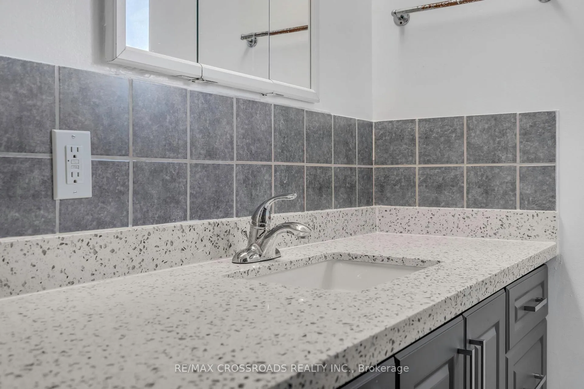 Photo 21 of Unit 12, 7450 Darcel Avenue, Mississauga, Malton — HOMEH