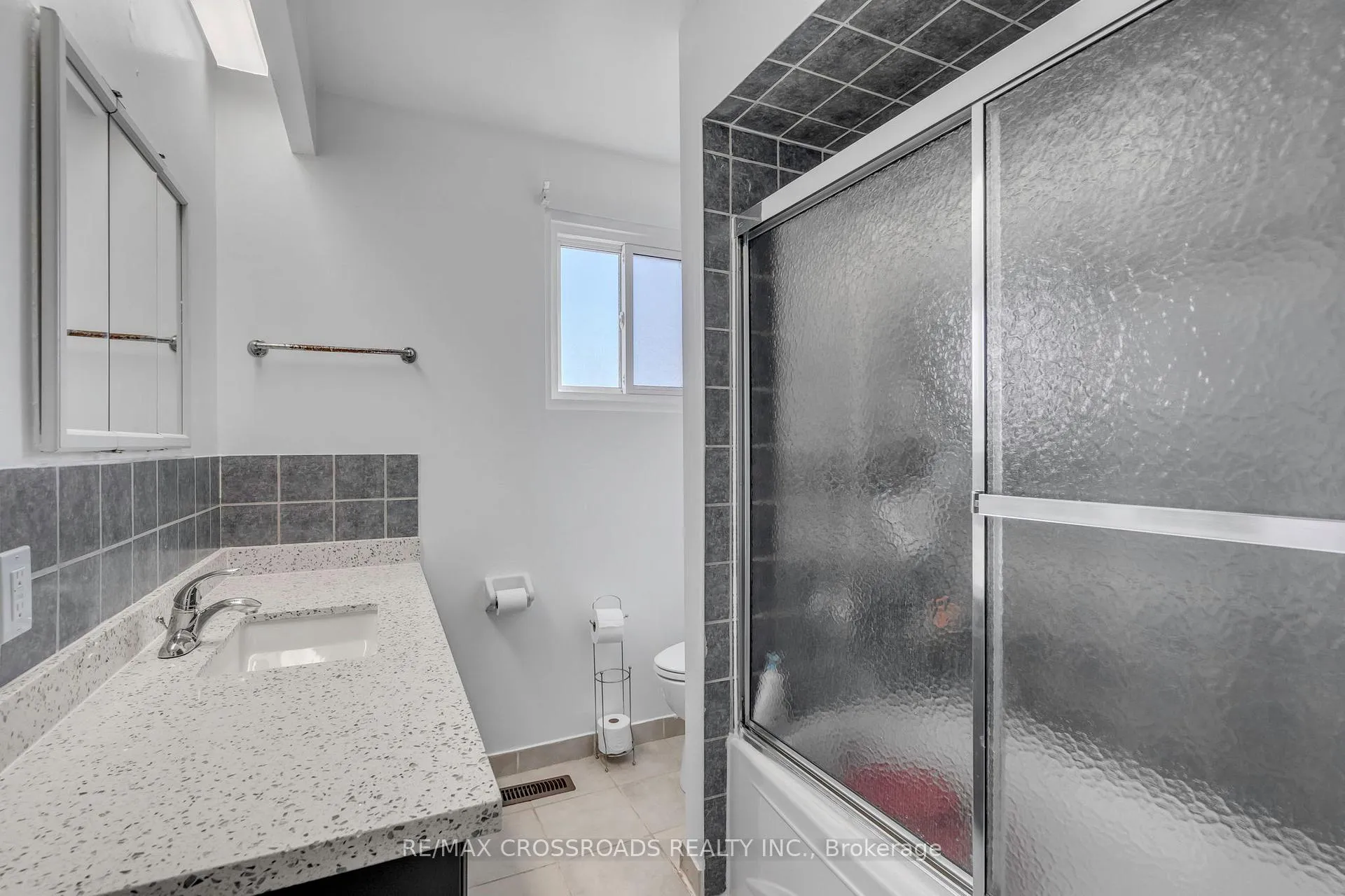 Photo 22 of Unit 12, 7450 Darcel Avenue, Mississauga, Malton — HOMEH