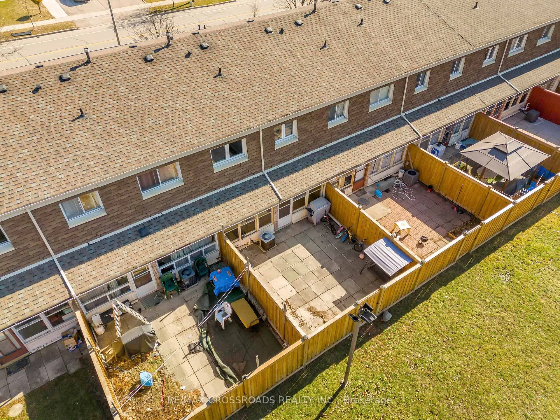 Photo 32 of Unit 12, 7450 Darcel Avenue, Mississauga, Malton — HOMEH