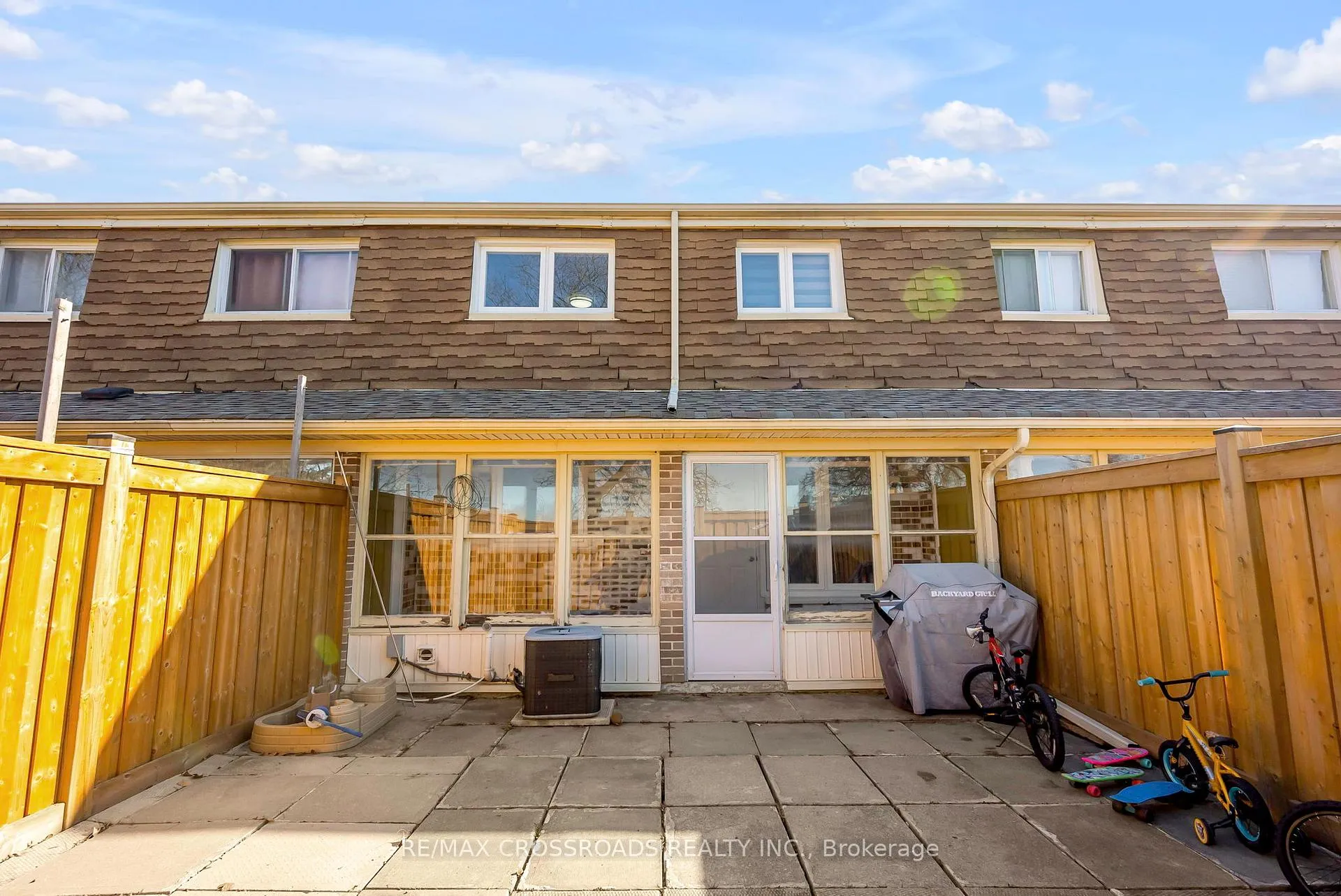 Photo 33 of Unit 12, 7450 Darcel Avenue, Mississauga, Malton — HOMEH