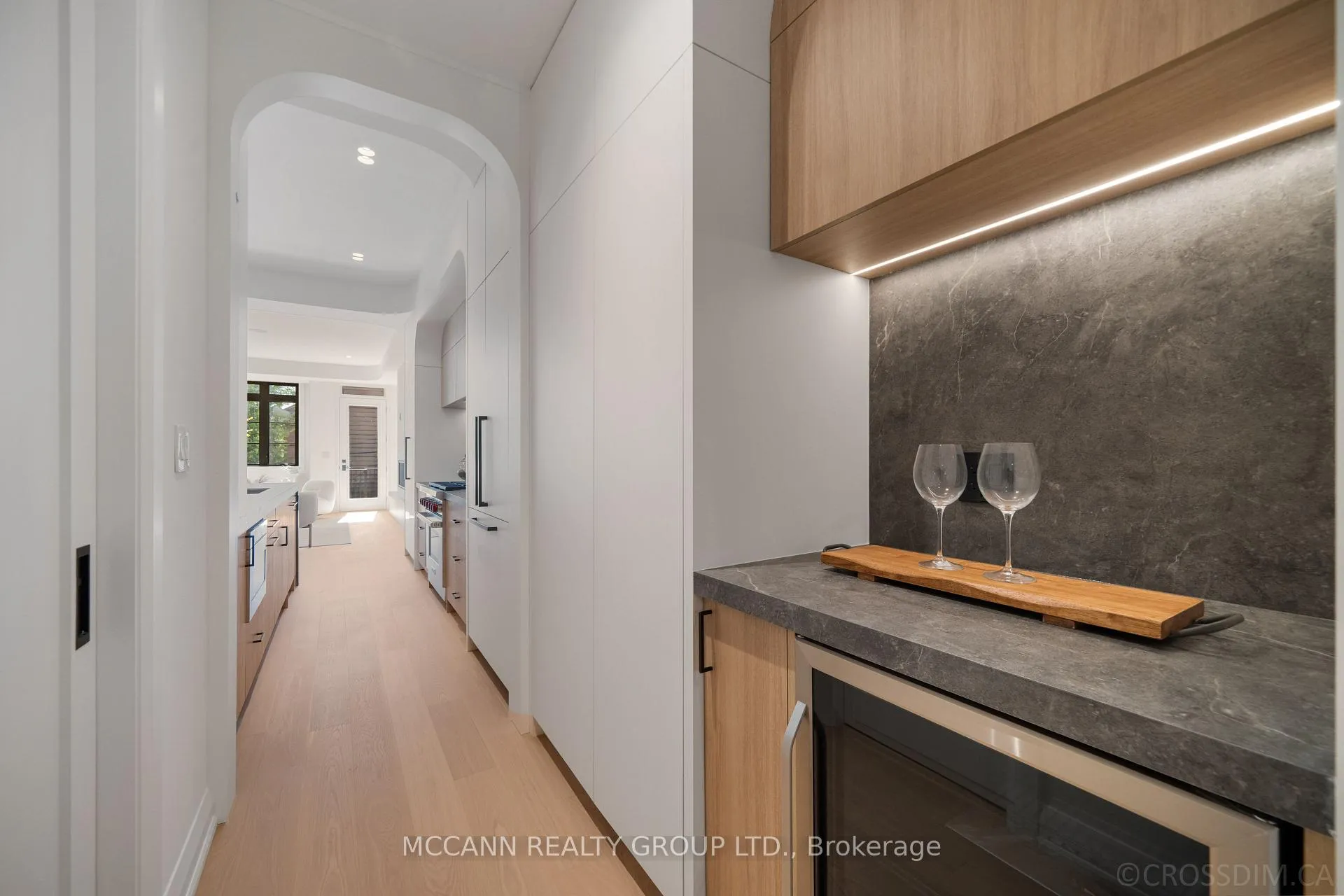 Photo 20 of 162 Arlington Avenue, Toronto, Humewood-Cedarvale — HOMEH