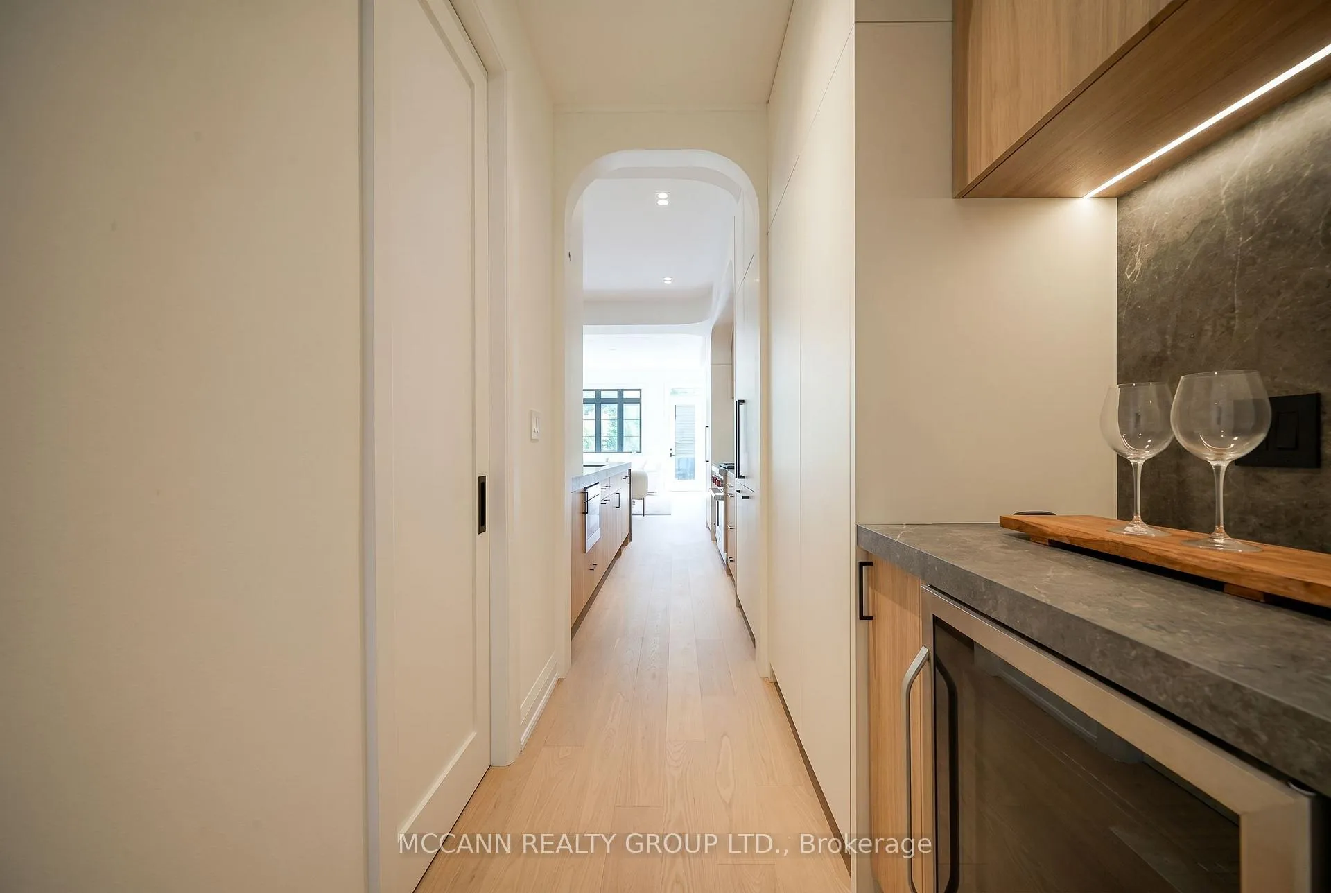 Photo 21 of 162 Arlington Avenue, Toronto, Humewood-Cedarvale — HOMEH