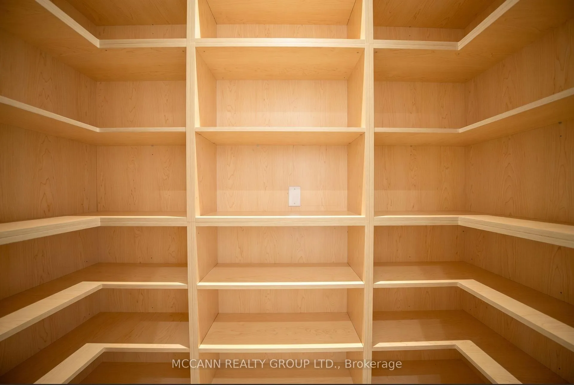 Photo 22 of 162 Arlington Avenue, Toronto, Humewood-Cedarvale — HOMEH