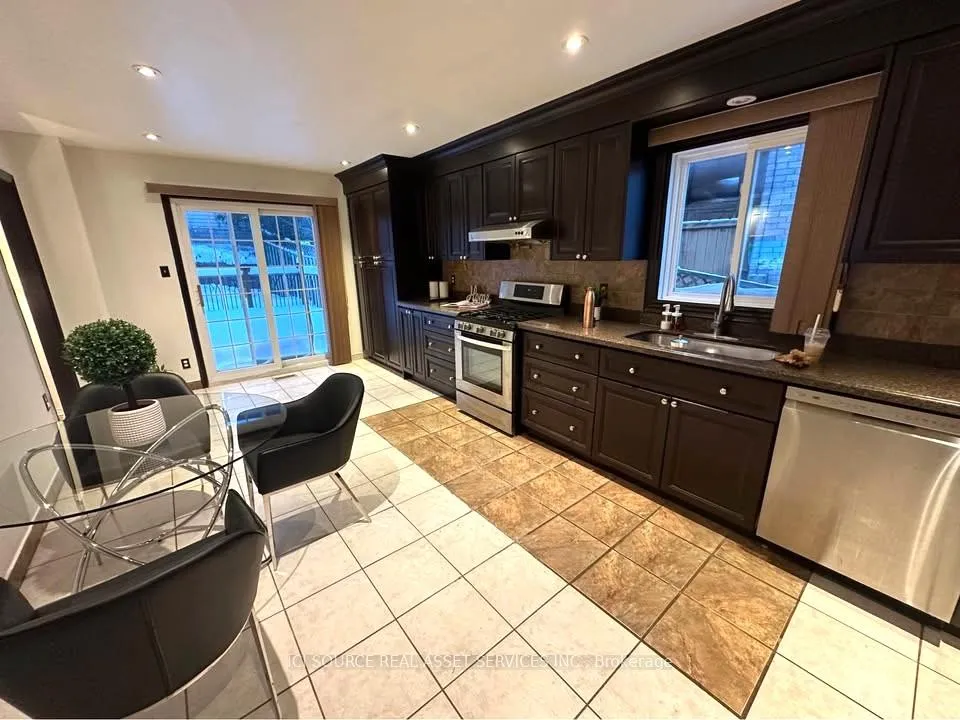 Photo 5 of Unit Upper, 44 Adams Drive, Ajax, Central — HOMEH