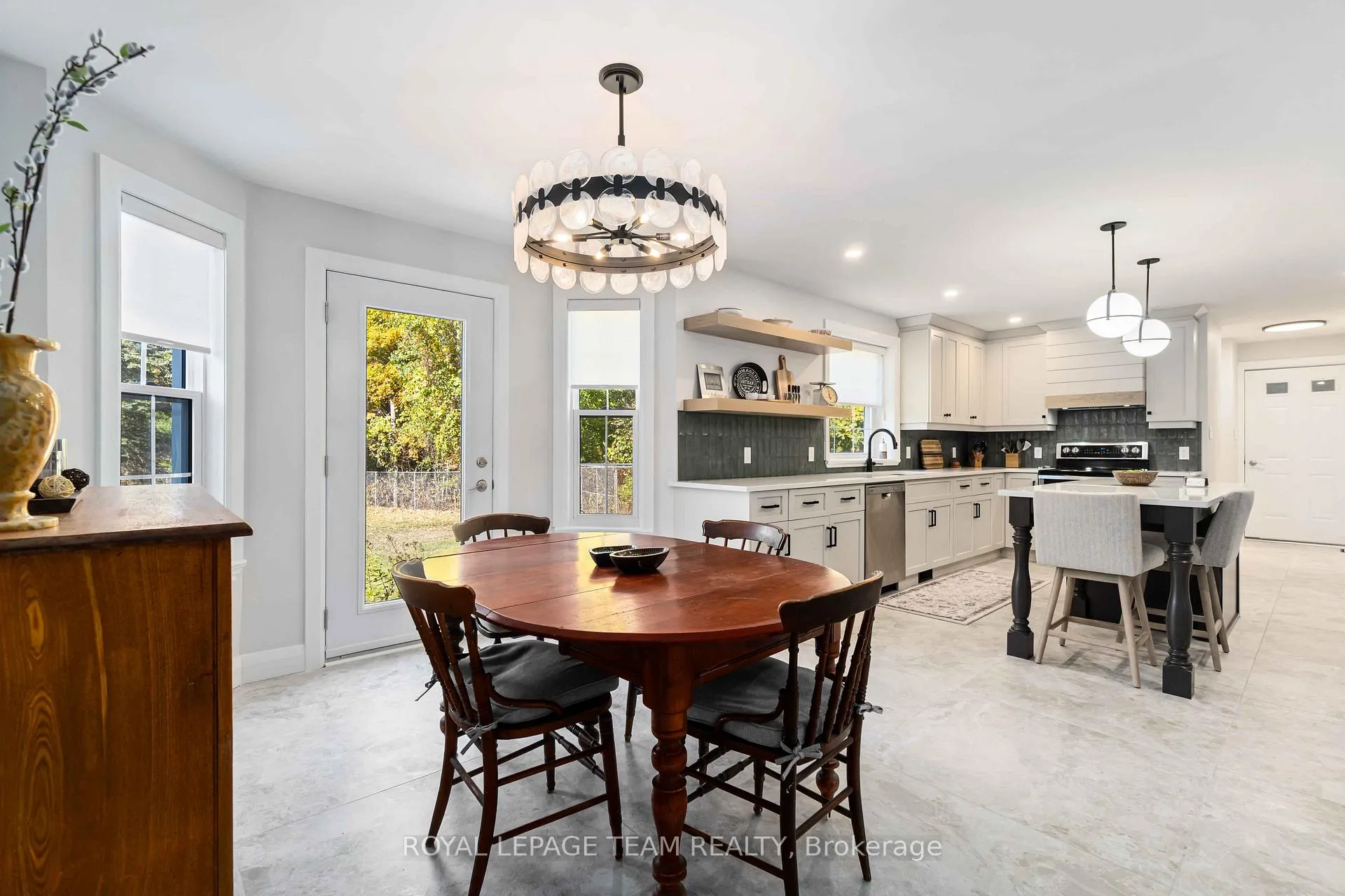 Photo 15 of 910 Bolton Road, North Grenville, North Grenville Twp (Kemptville South) — HOMEH