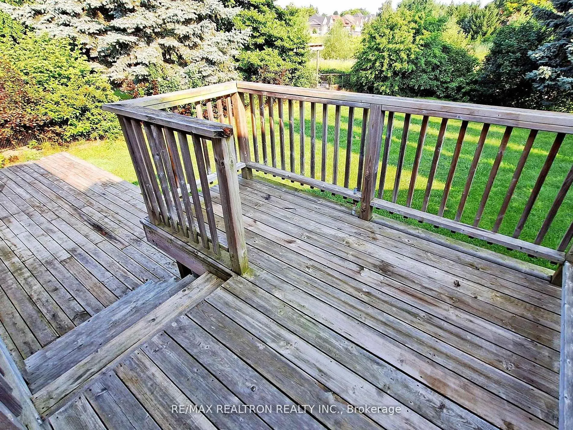 Photo 36 of Unit Main, 187 Crossland Gate, Newmarket, Glenway Estates — HOMEH