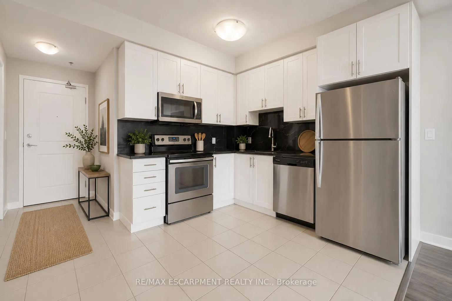 Photo 3 of Unit 509, 2490 Old Bronte Road, Oakville, Westmount — HOMEH