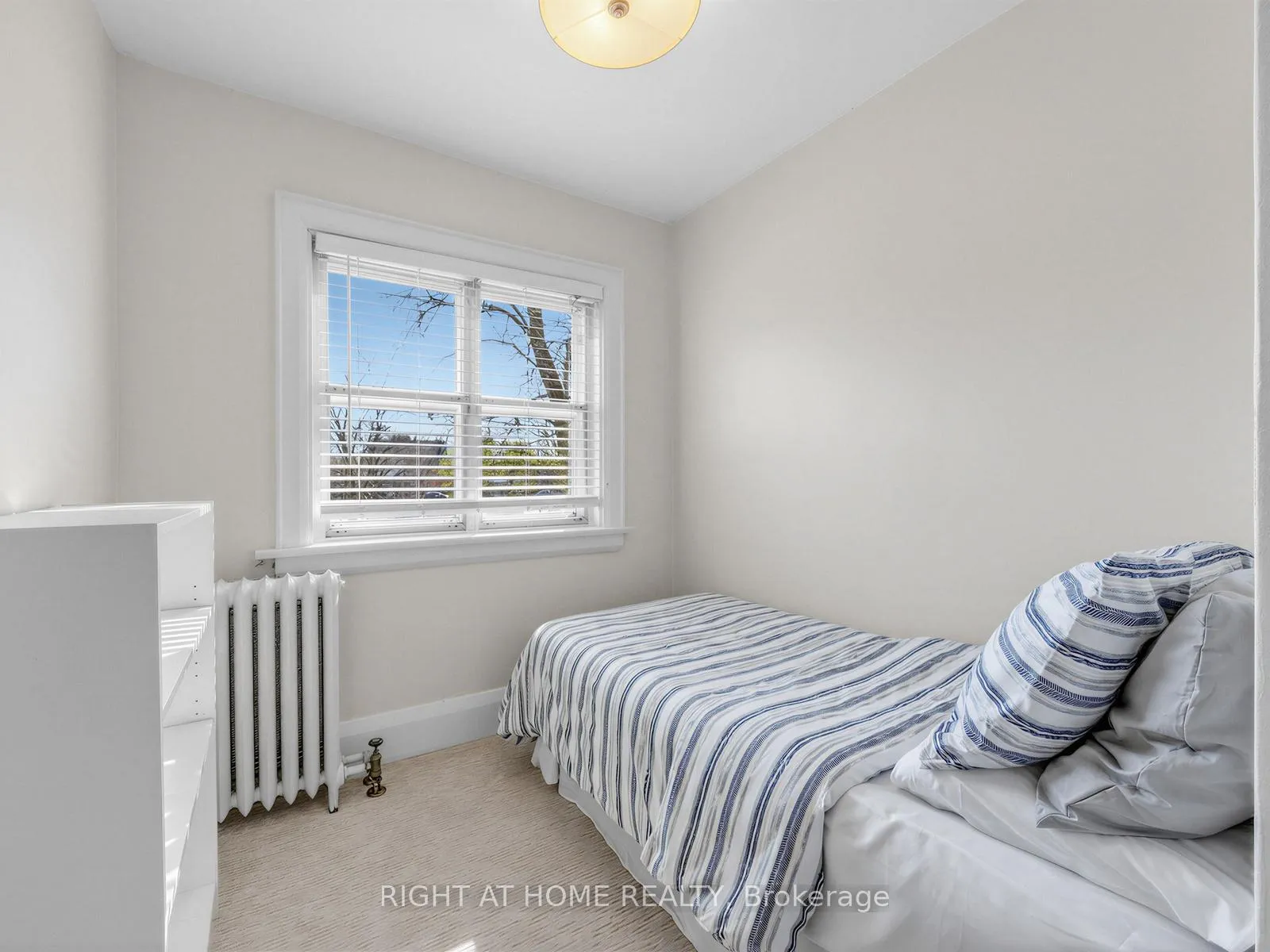 Photo 19 of 26 Maryland Boulevard, Toronto, Crescent Town — HOMEH