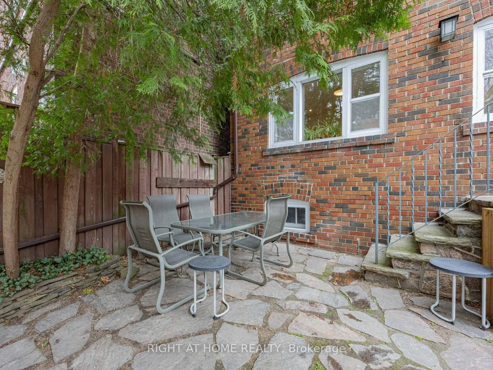 Photo 24 of 26 Maryland Boulevard, Toronto, Crescent Town — HOMEH