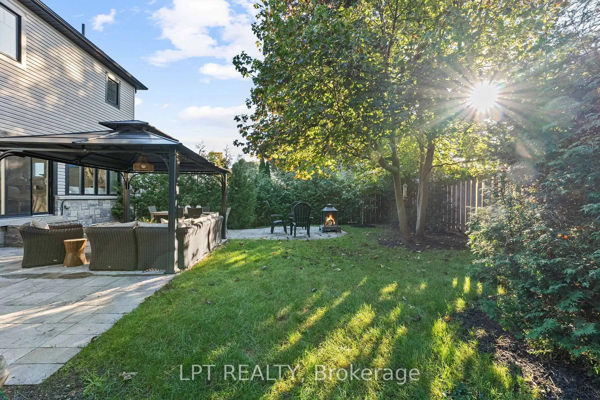Photo 3 of 258 Andrew Street, Newmarket, Central Newmarket — HOMEH