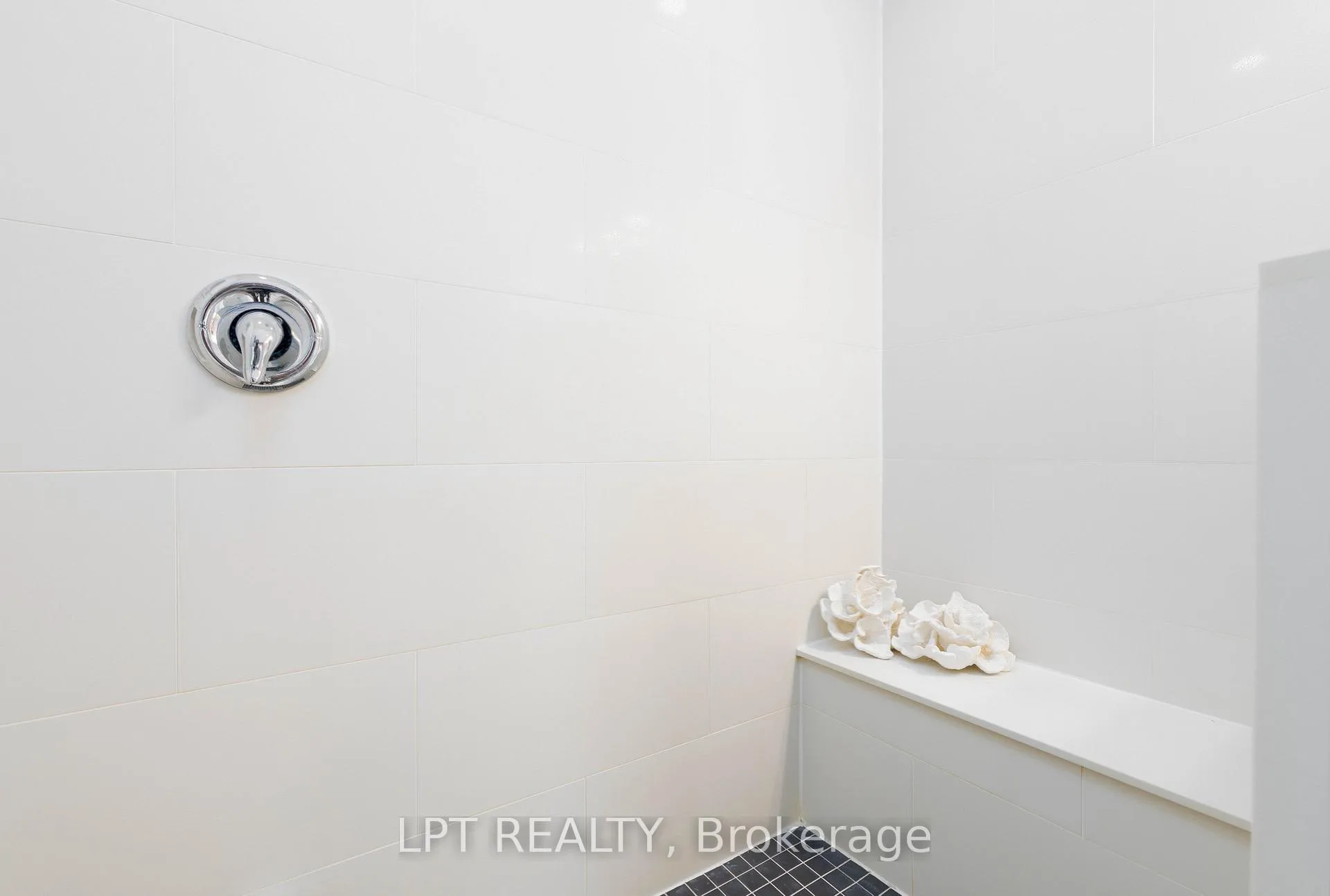 Photo 28 of 258 Andrew Street, Newmarket, Central Newmarket — HOMEH