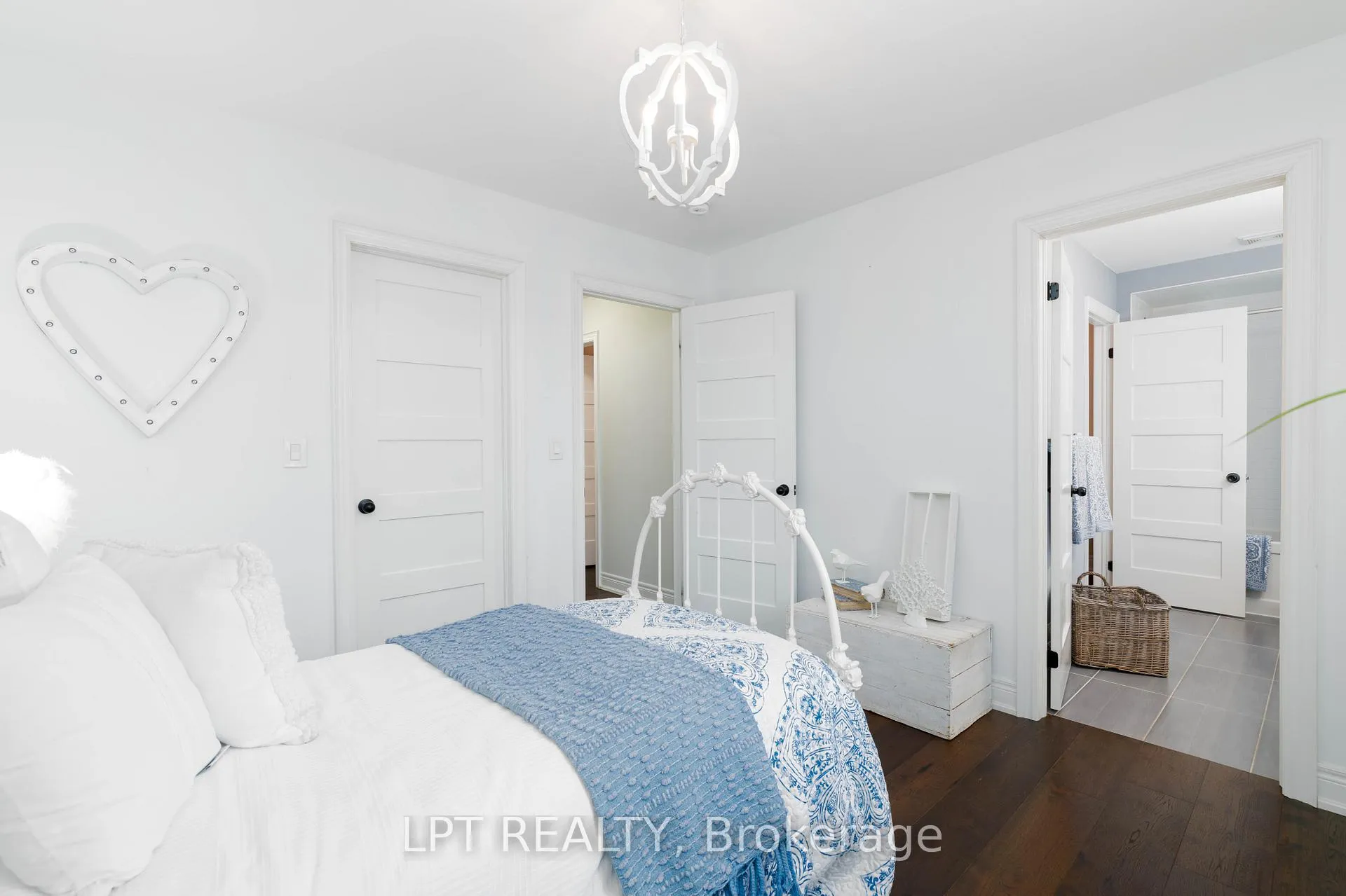 Photo 30 of 258 Andrew Street, Newmarket, Central Newmarket — HOMEH