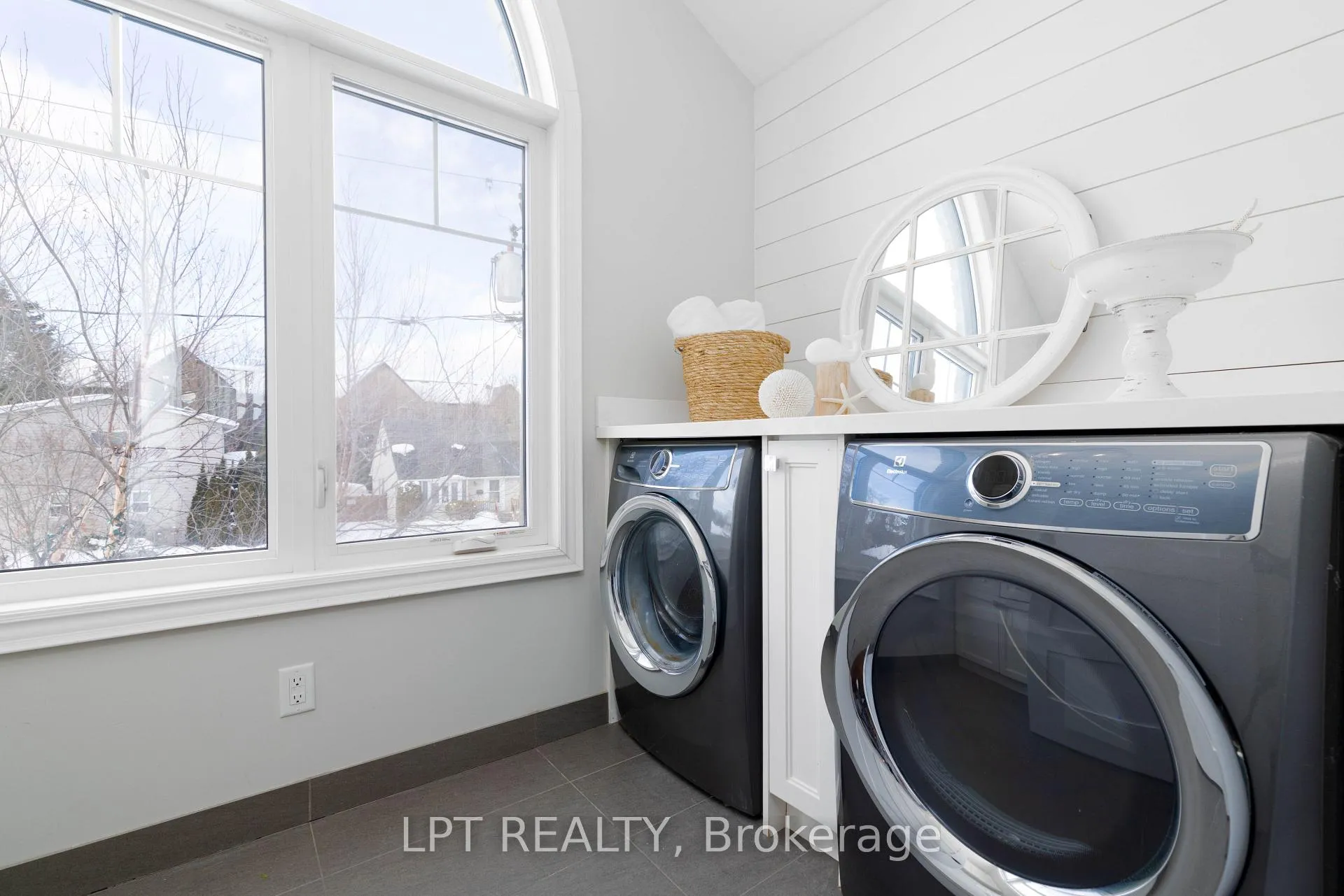 Photo 34 of 258 Andrew Street, Newmarket, Central Newmarket — HOMEH