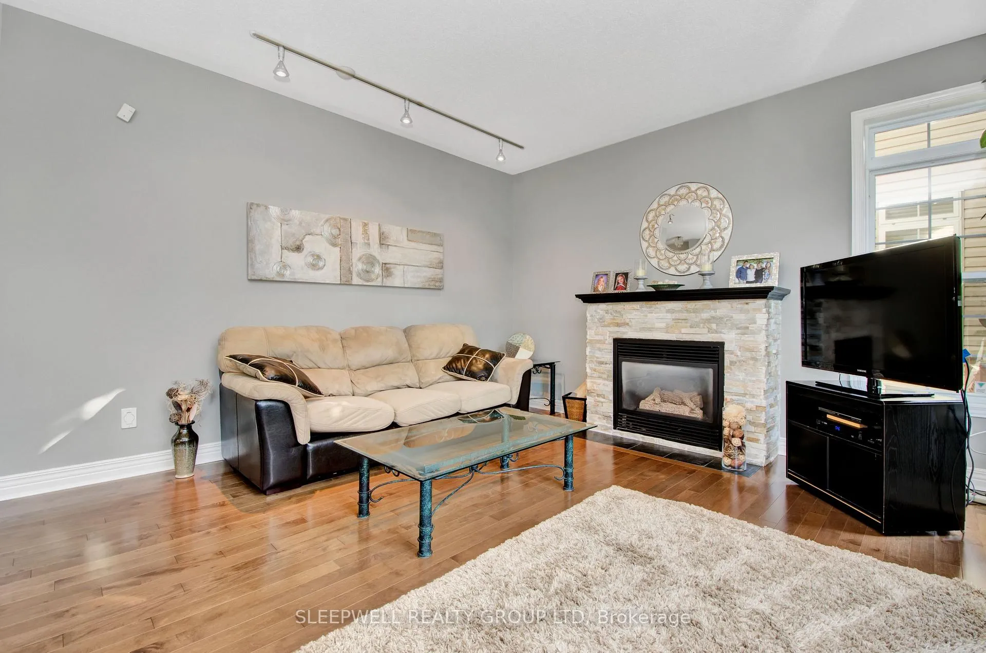 Photo 10 of 53 Mattawa Crescent, Ottawa, Kanata - Bridlewood — HOMEH