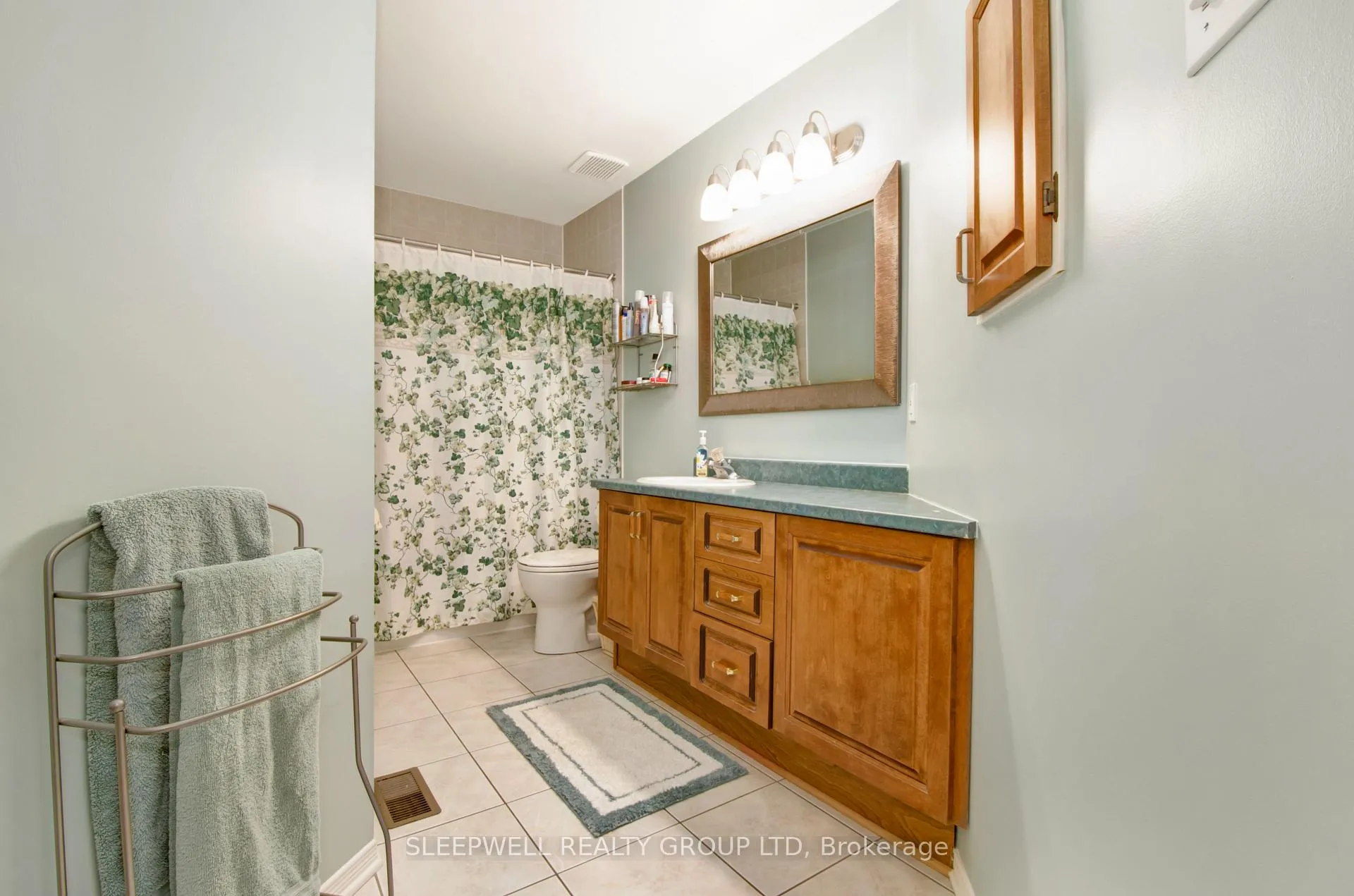 Photo 23 of 53 Mattawa Crescent, Ottawa, Kanata - Bridlewood — HOMEH