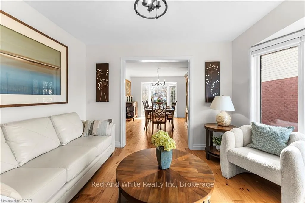 Photo 9 of 26 Shadyridge Place, Kitchener, Highland West — HOMEH