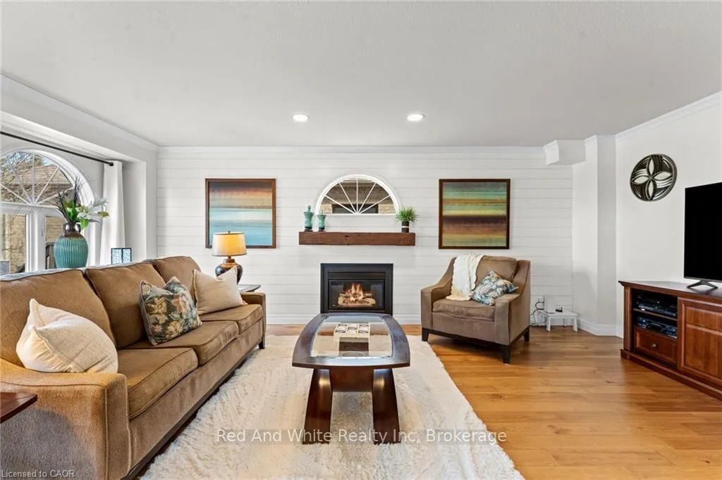 Photo 15 of 26 Shadyridge Place, Kitchener, Highland West — HOMEH