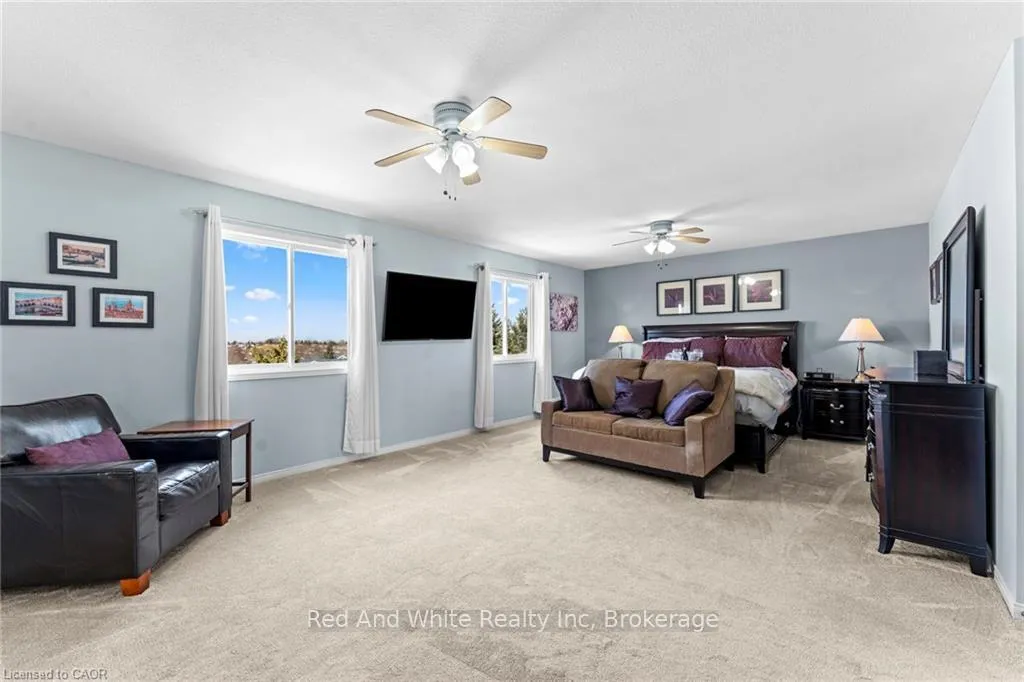 Photo 25 of 26 Shadyridge Place, Kitchener, Highland West — HOMEH