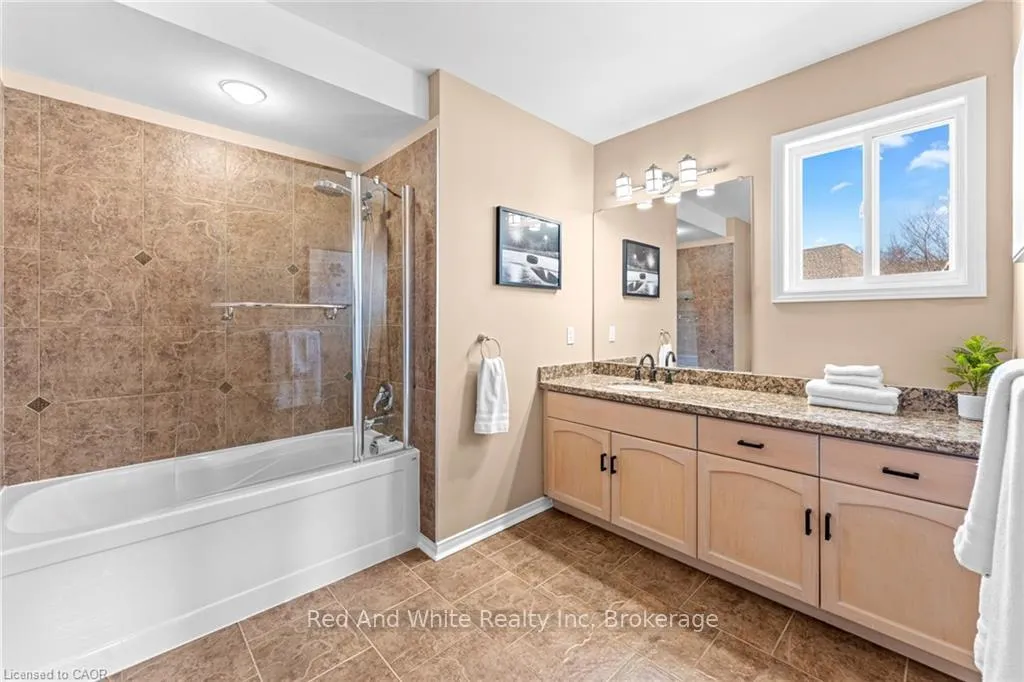 Photo 34 of 26 Shadyridge Place, Kitchener, Highland West — HOMEH