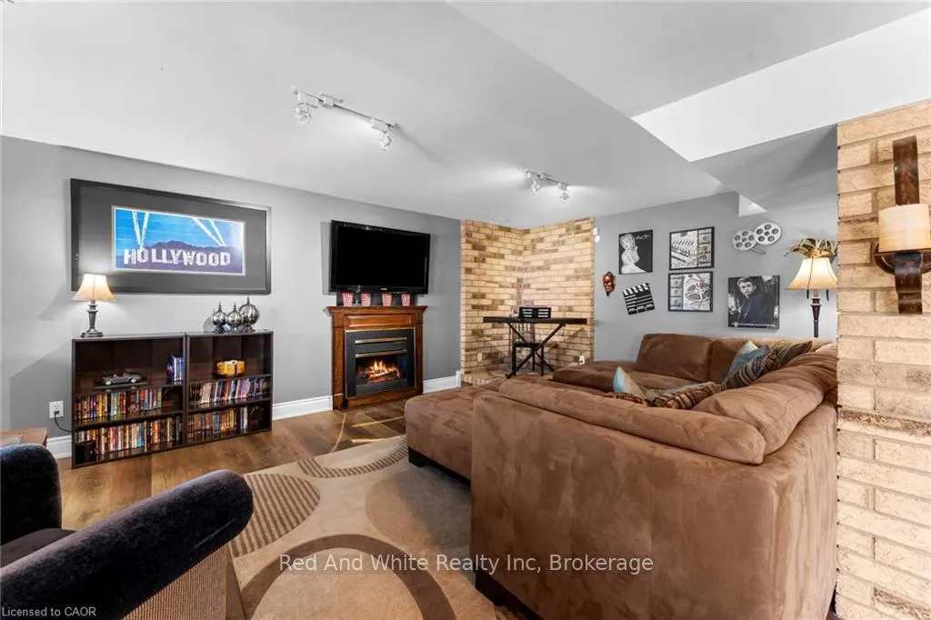 Photo 37 of 26 Shadyridge Place, Kitchener, Highland West — HOMEH