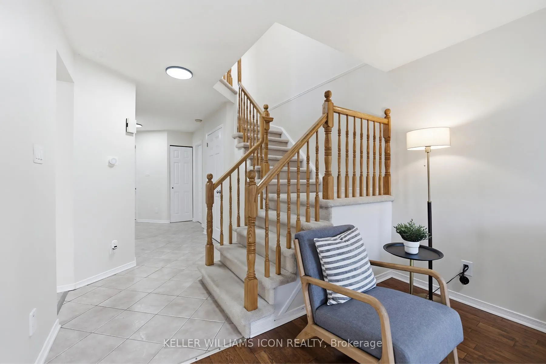 Photo 7 of 25 Robarts Crescent, Ottawa, Kanata - Katimavik — HOMEH