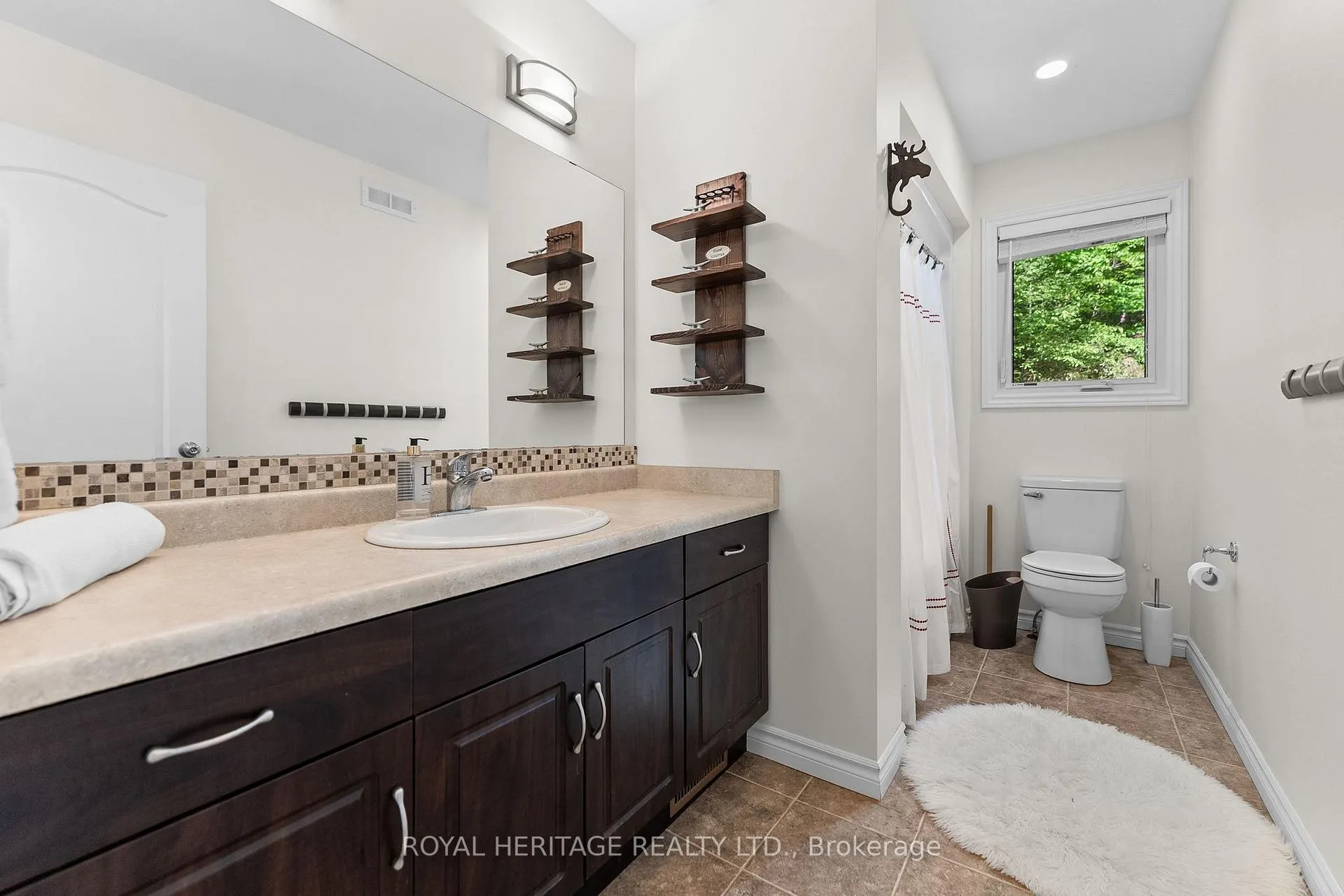 Photo 20 of 1160 Minnow Drive, Dysart et al, Havelock — HOMEH
