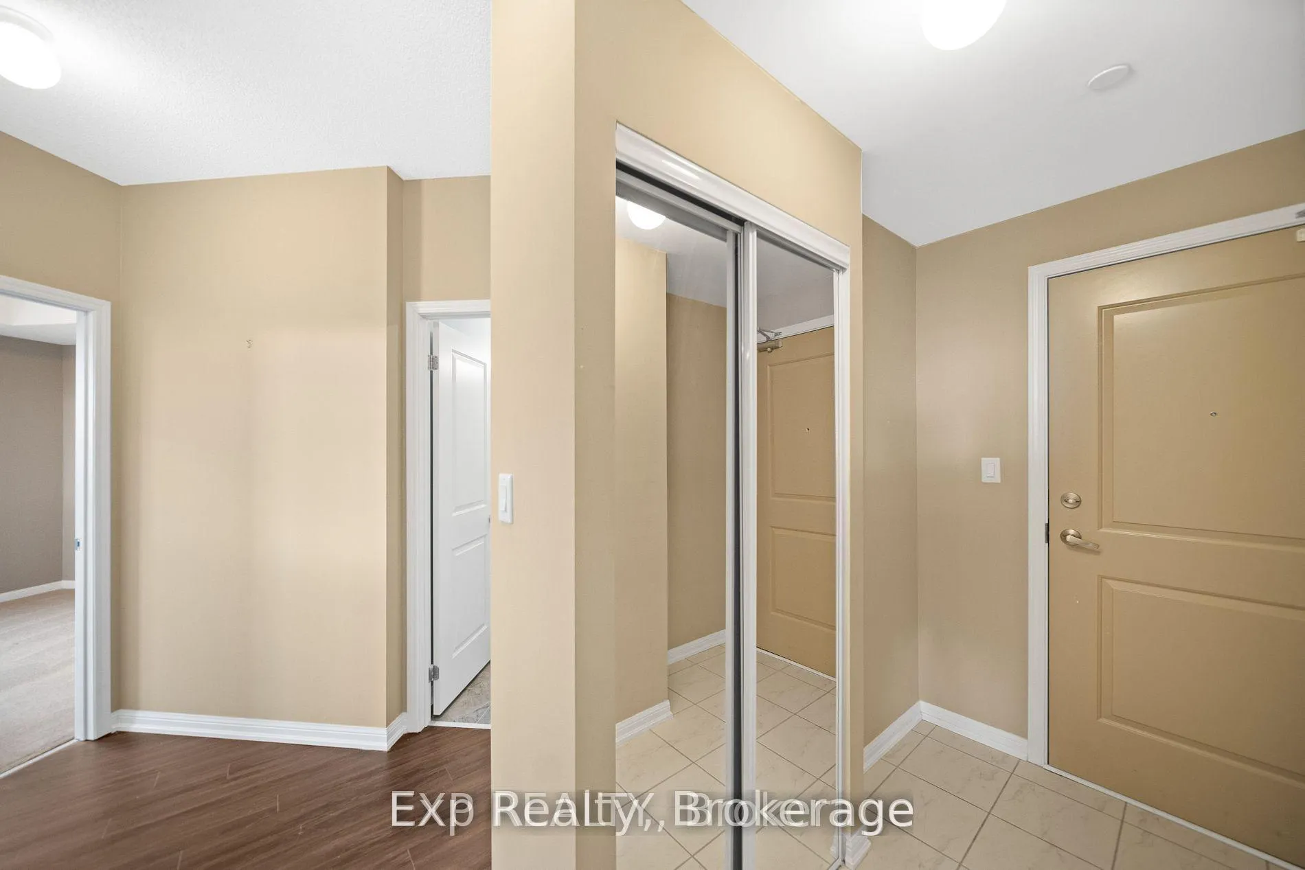 Photo 11 of Unit 315, 84 Aspen Springs Drive, Clarington, Bowmanville — HOMEH