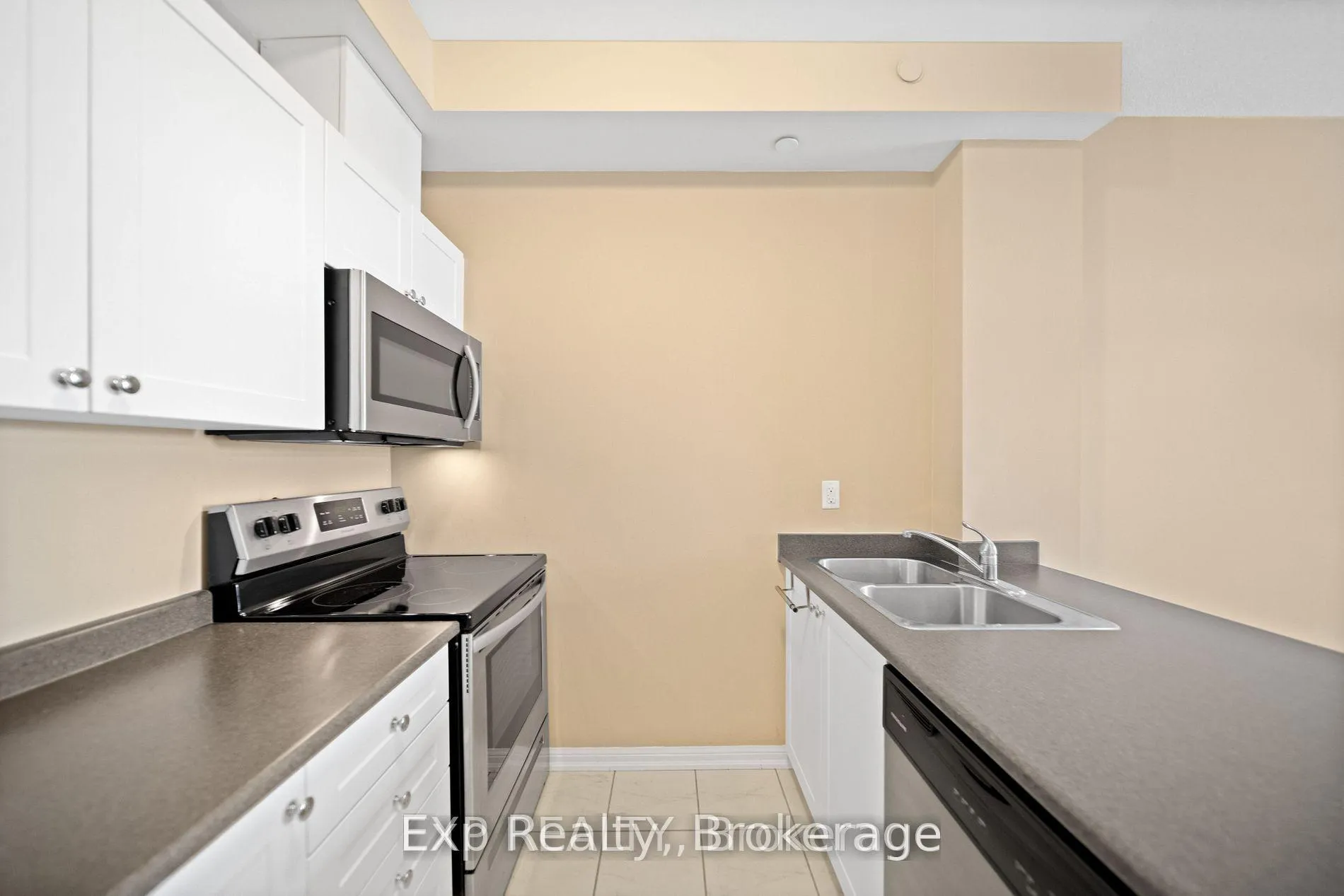 Photo 22 of Unit 315, 84 Aspen Springs Drive, Clarington, Bowmanville — HOMEH