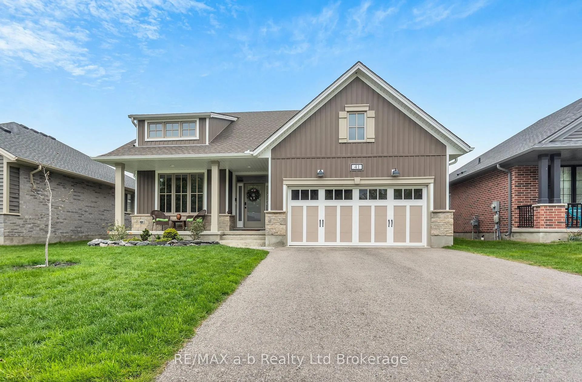 Photo 1 of 41 Lowrie Crescent, Tillsonburg — HOMEH