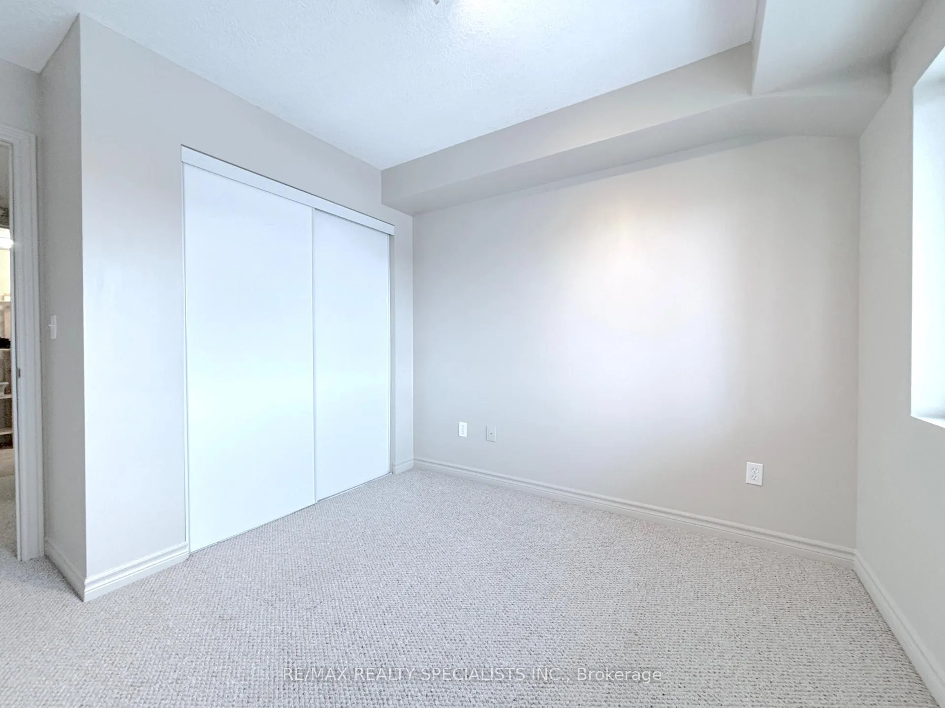 Photo 10 of Unit 404, 43 Goodwin Drive, Guelph, Pineridge/Westminster Woods — HOMEH