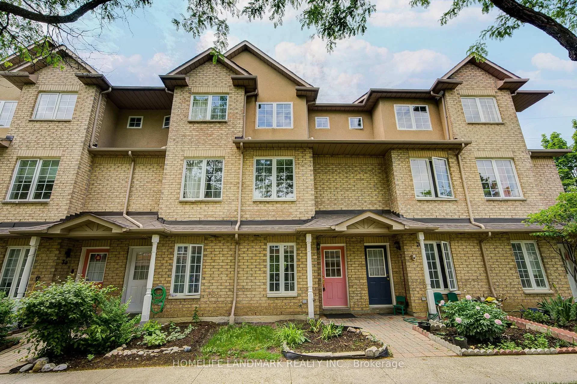 Photo 52 of Unit 6, 10 St Moritz Way, Markham, Unionville — HOMEH