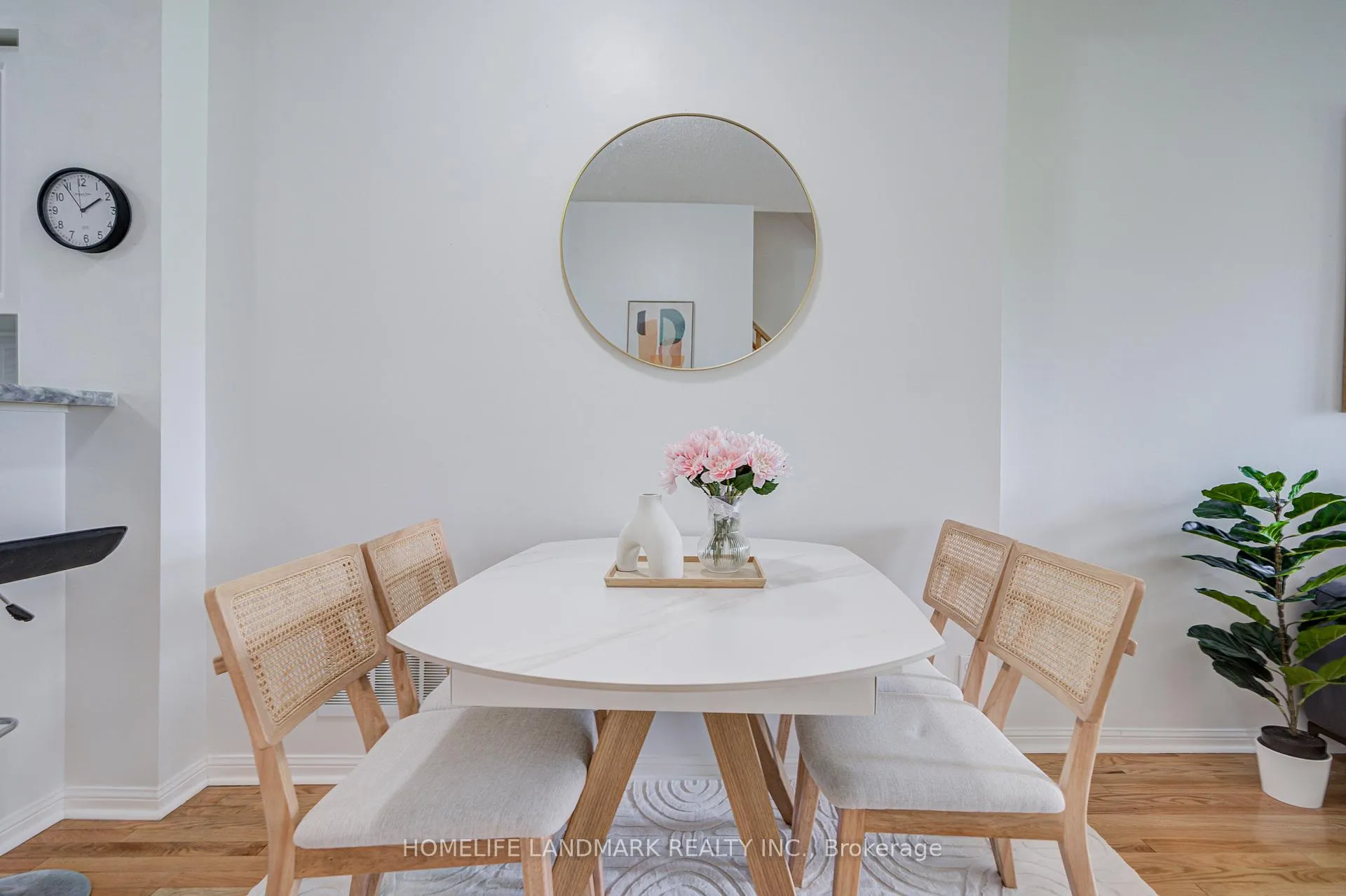 Photo 9 of Unit 6, 10 St Moritz Way, Markham, Unionville — HOMEH