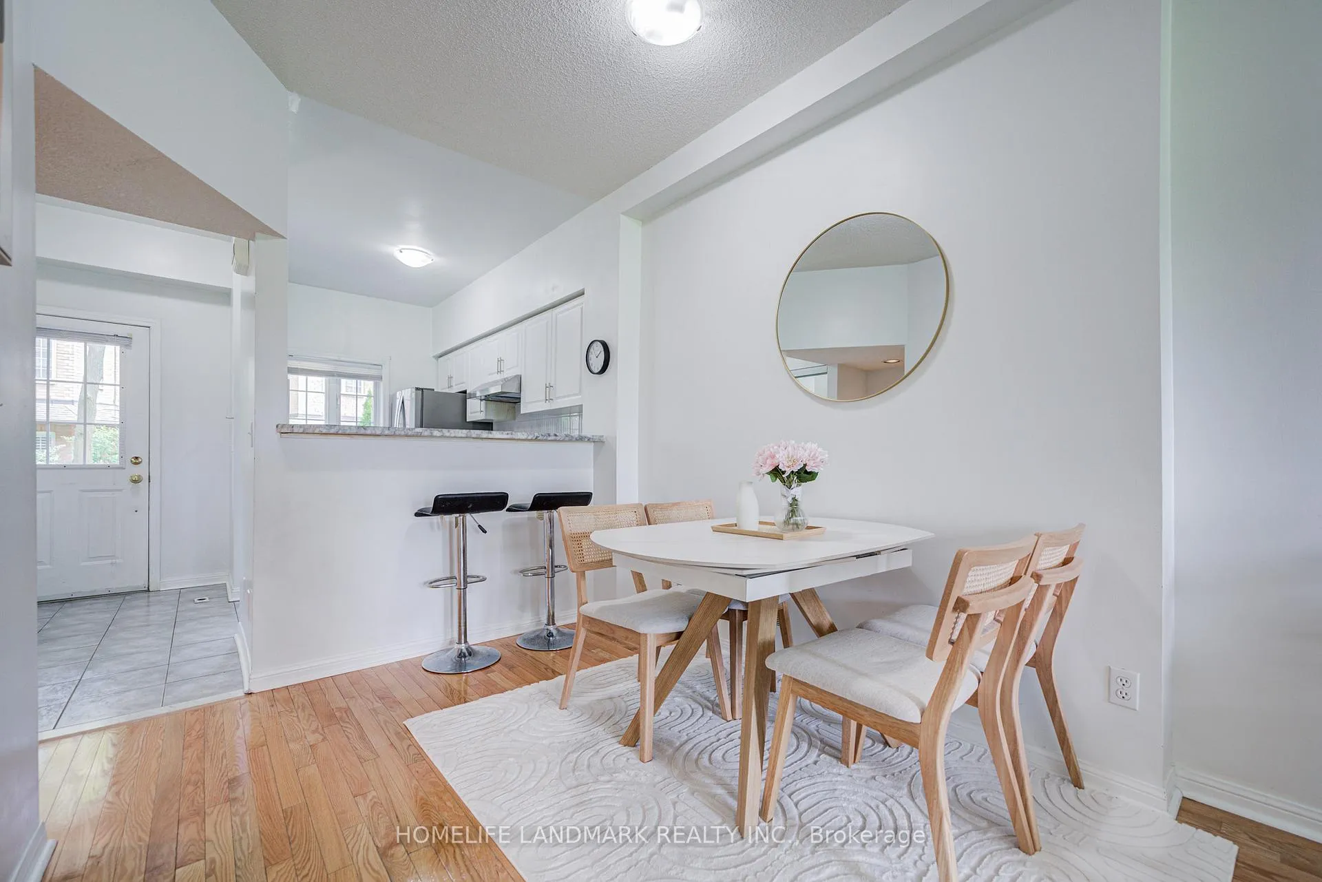 Photo 12 of Unit 6, 10 St Moritz Way, Markham, Unionville — HOMEH
