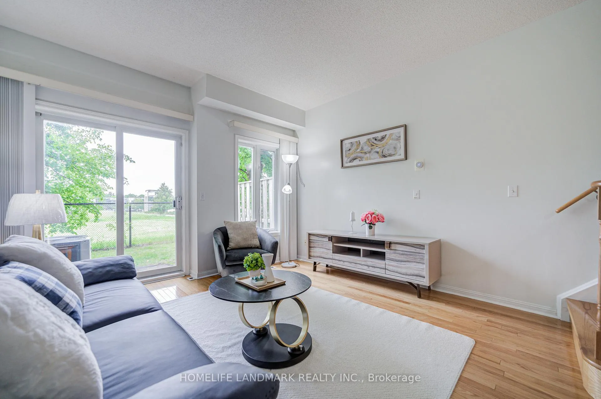 Photo 14 of Unit 6, 10 St Moritz Way, Markham, Unionville — HOMEH