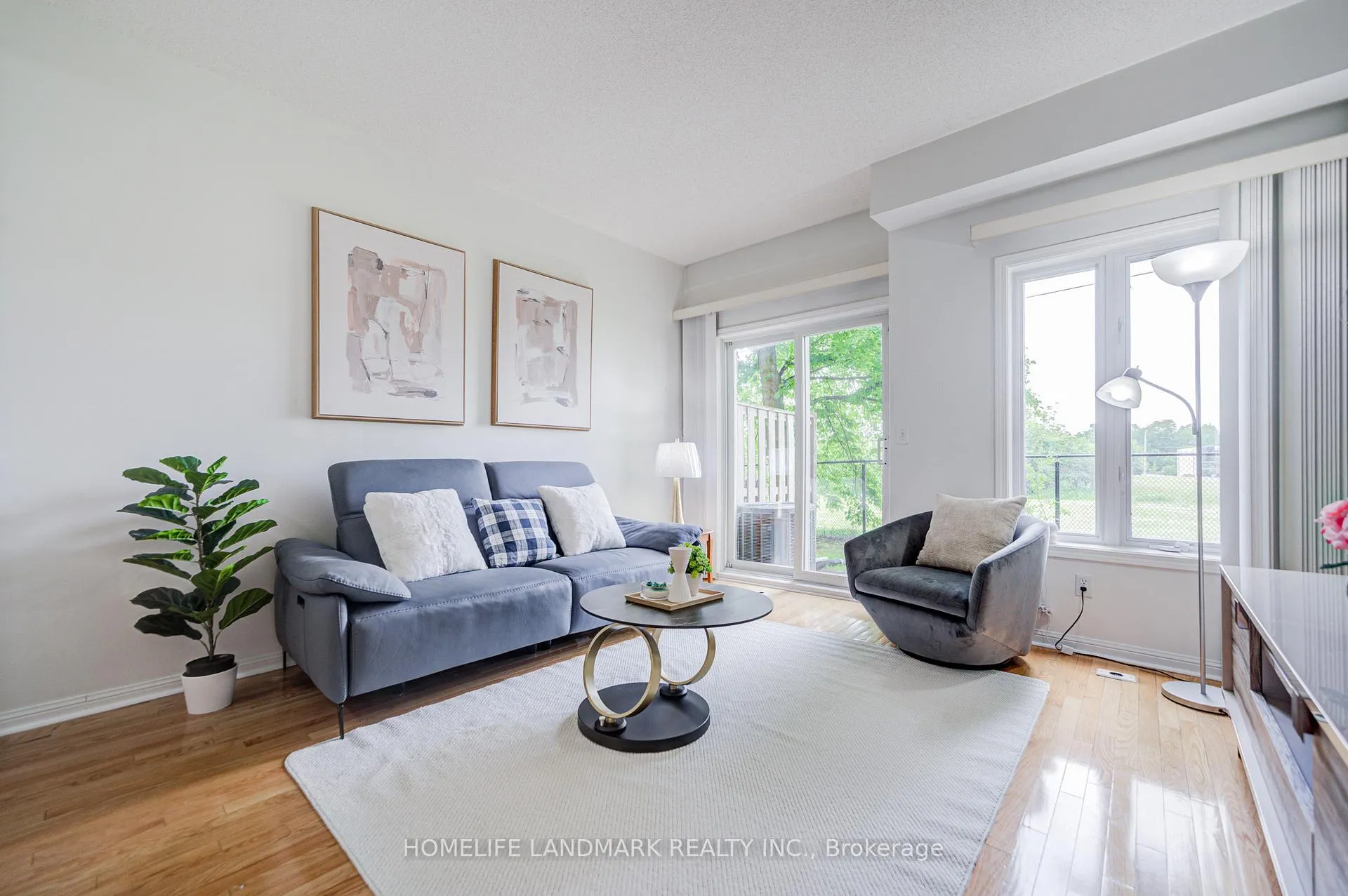 Photo 15 of Unit 6, 10 St Moritz Way, Markham, Unionville — HOMEH