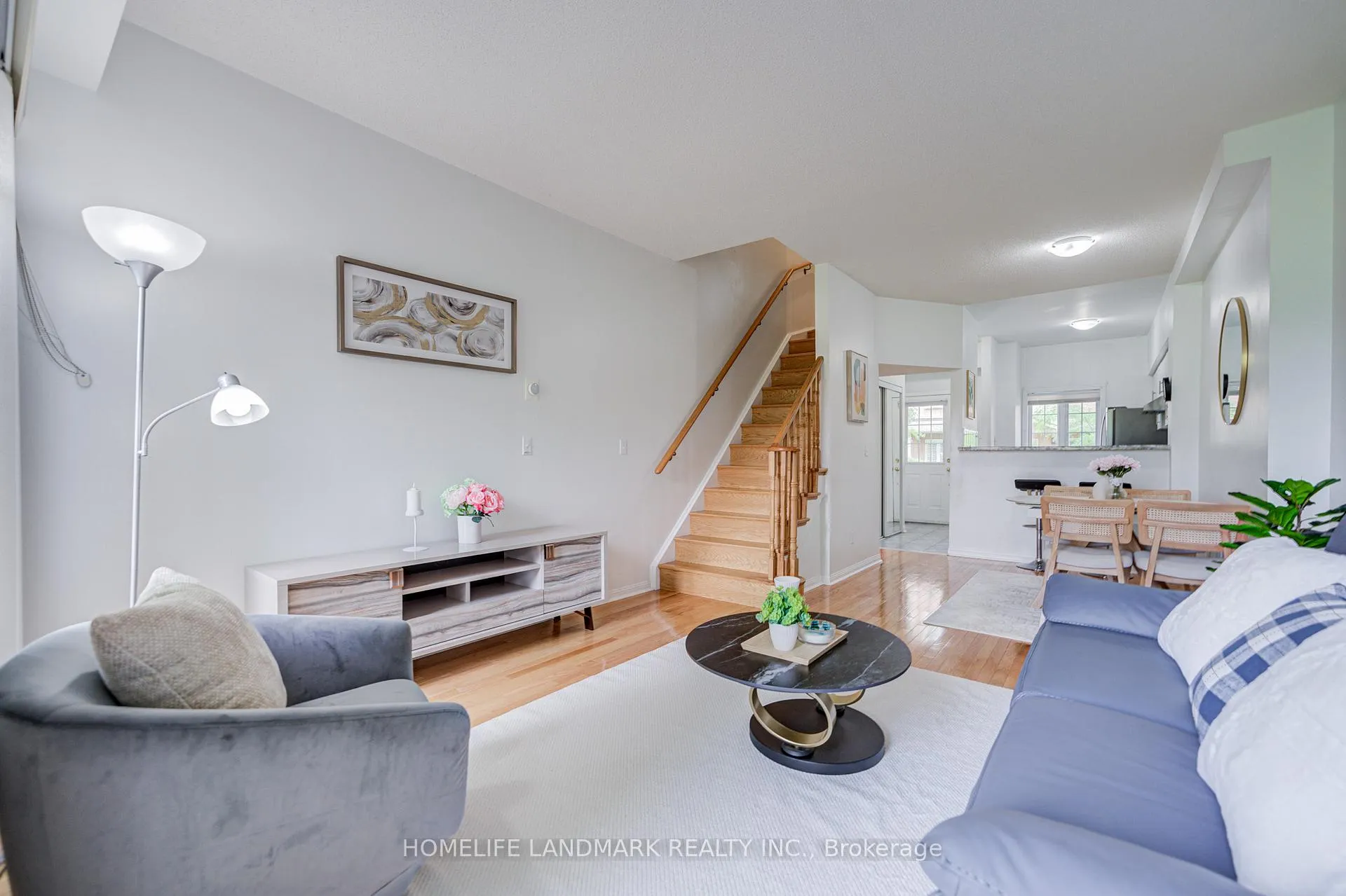 Photo 17 of Unit 6, 10 St Moritz Way, Markham, Unionville — HOMEH