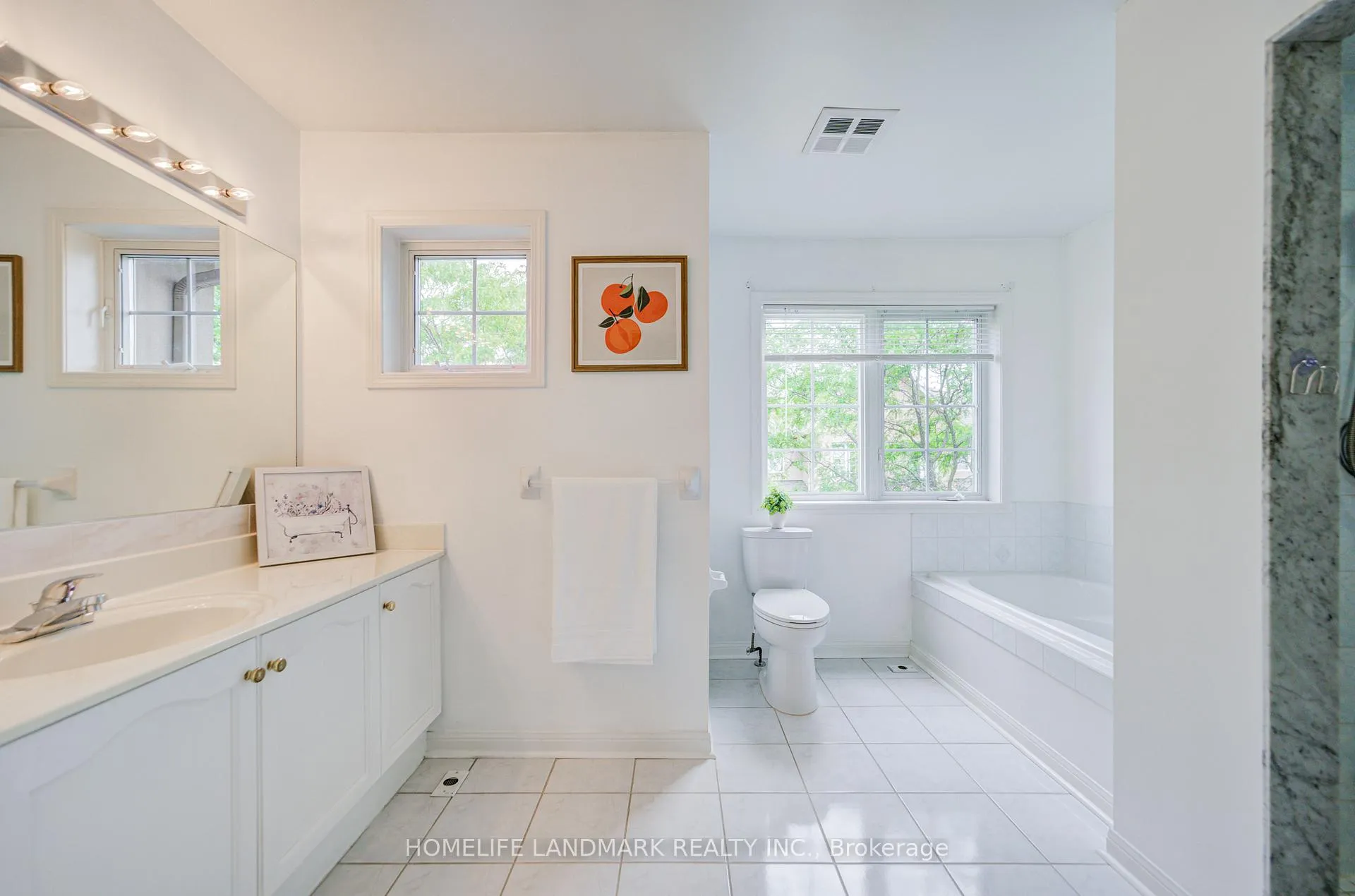 Photo 26 of Unit 6, 10 St Moritz Way, Markham, Unionville — HOMEH