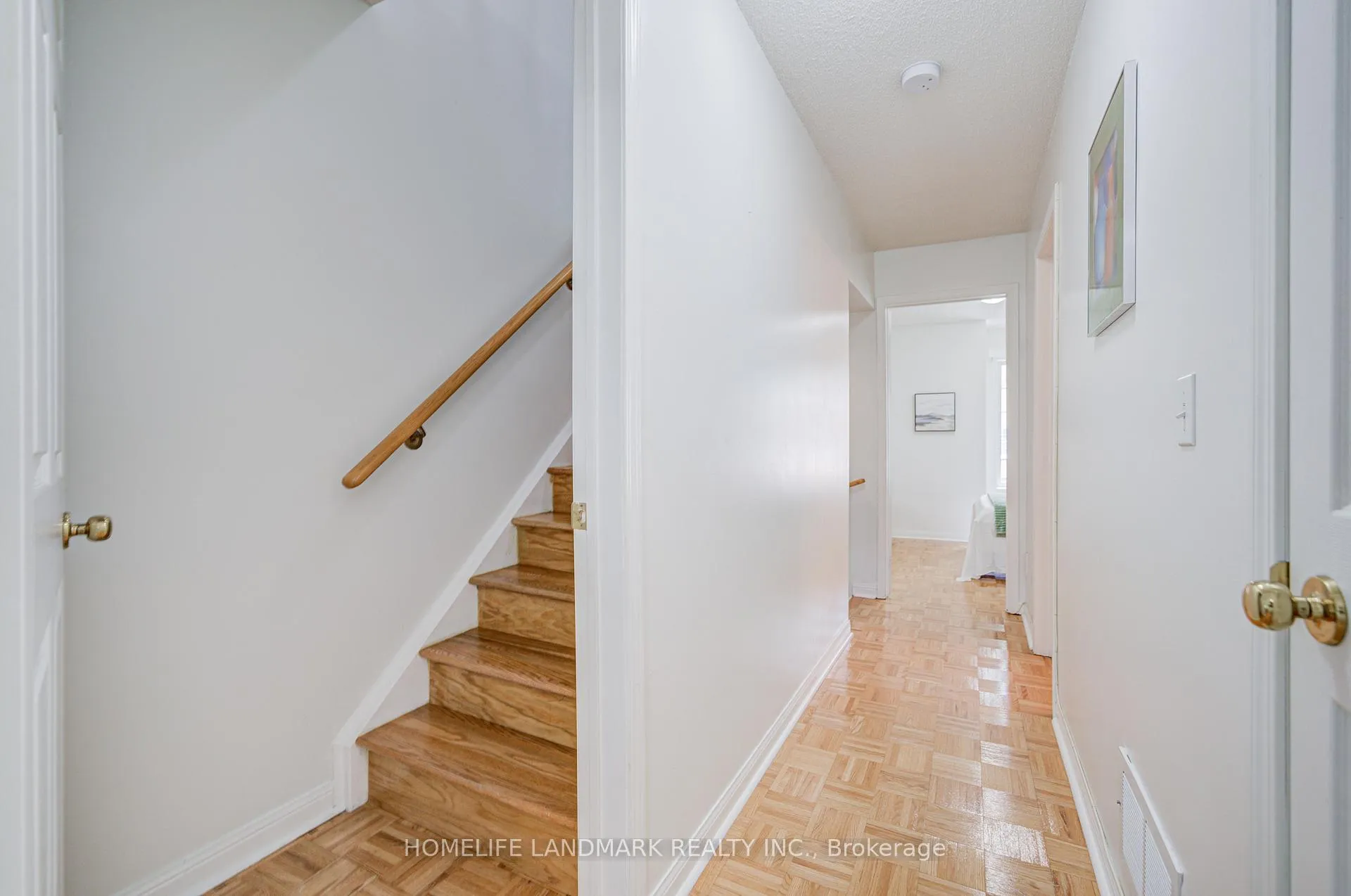 Photo 30 of Unit 6, 10 St Moritz Way, Markham, Unionville — HOMEH