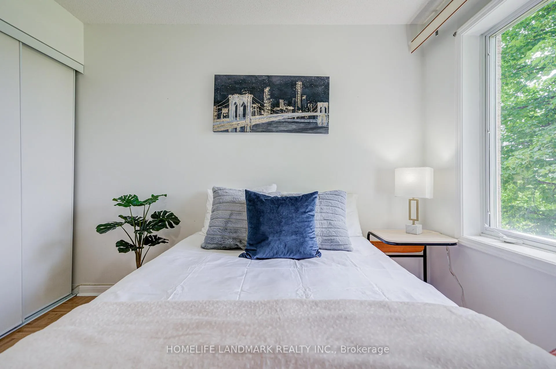 Photo 32 of Unit 6, 10 St Moritz Way, Markham, Unionville — HOMEH