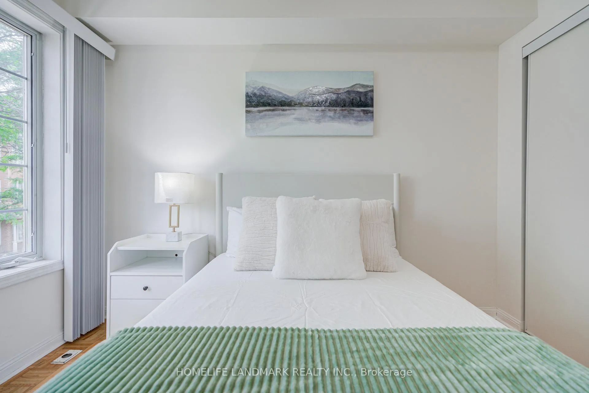 Photo 37 of Unit 6, 10 St Moritz Way, Markham, Unionville — HOMEH