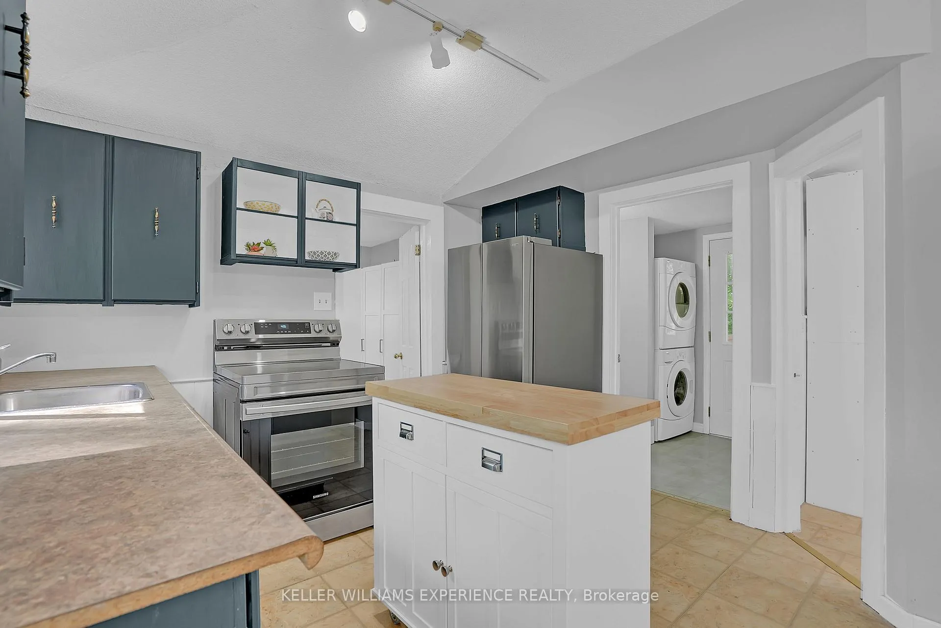 Photo 6 of 3319 Knight Avenue, Severn, West Shore — HOMEH