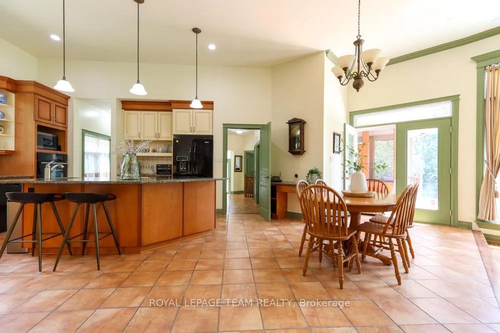 Photo 23 of 6196 Deermeadow Drive, Ottawa, Greely — HOMEH