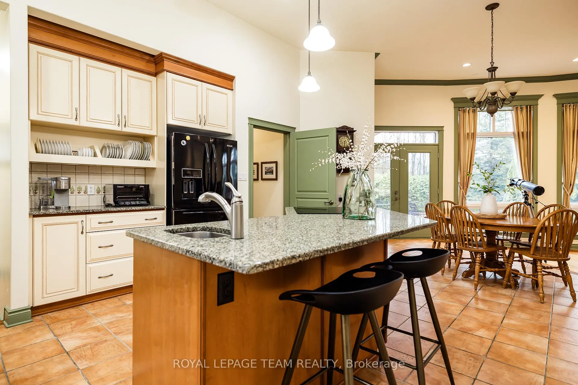 Photo 27 of 6196 Deermeadow Drive, Ottawa, Greely — HOMEH