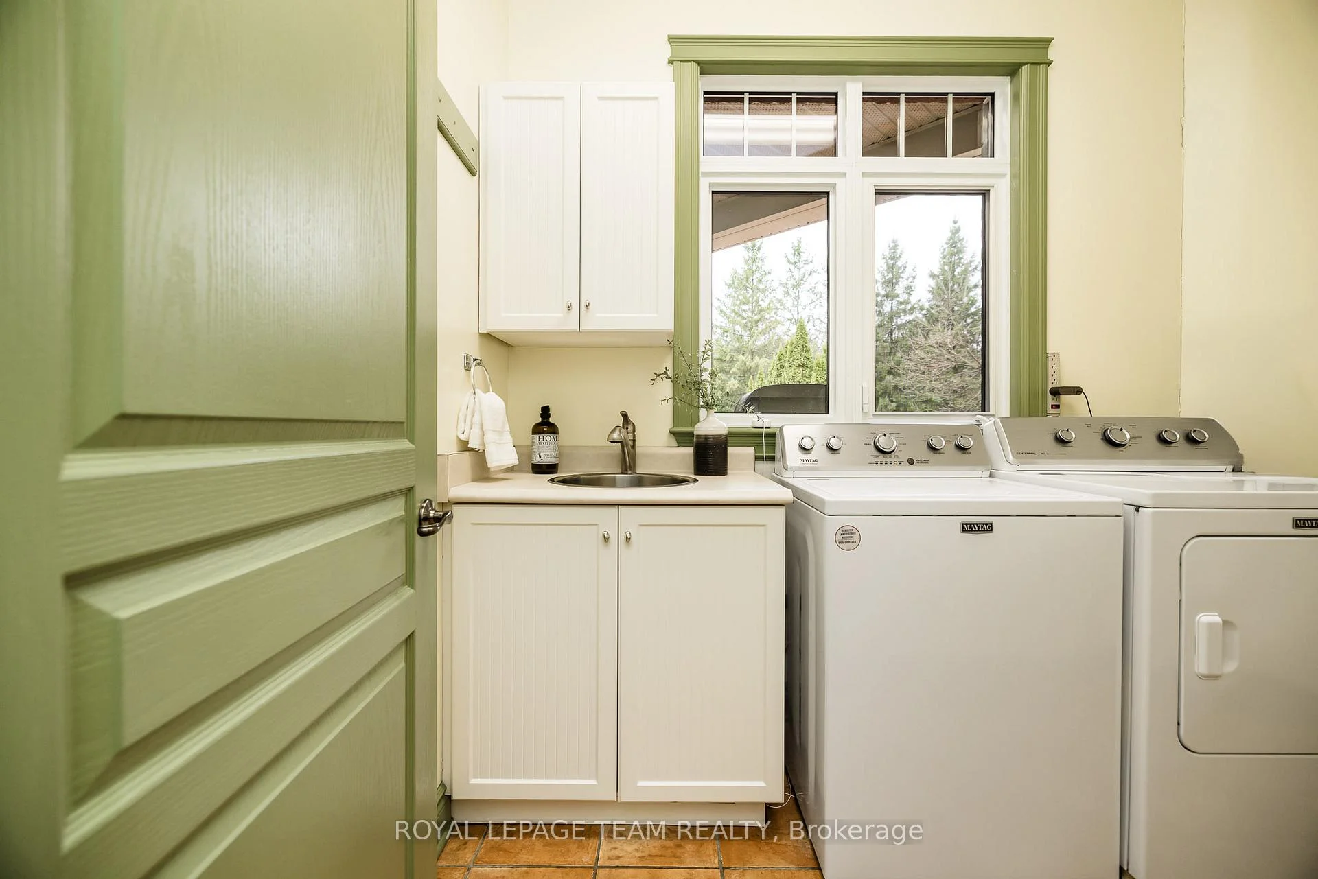 Photo 22 of 6196 Deermeadow Drive, Ottawa, Greely — HOMEH