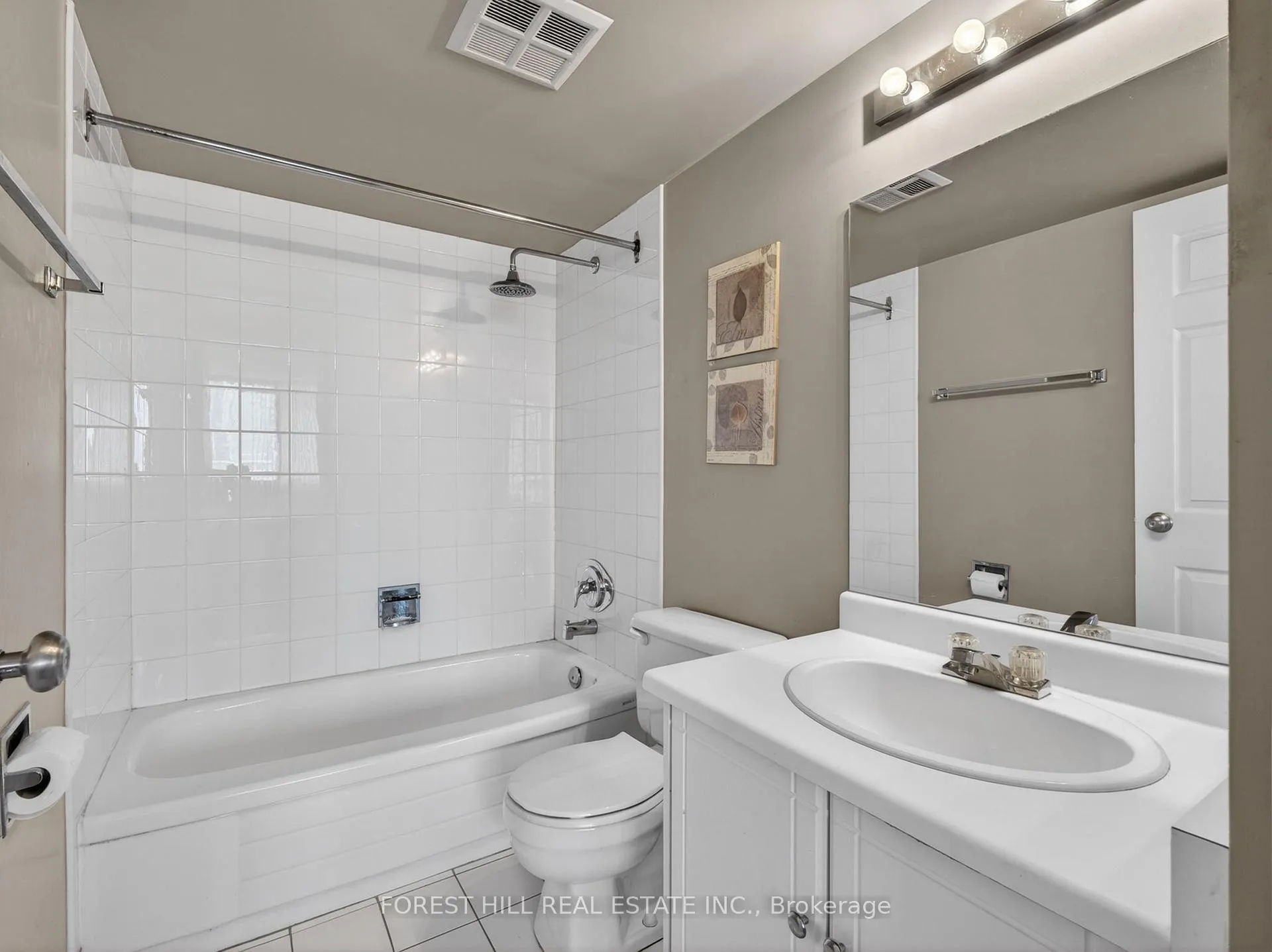 Photo 9 of Unit 1014, 7460 Bathurst Street, Vaughan, Brownridge — HOMEH