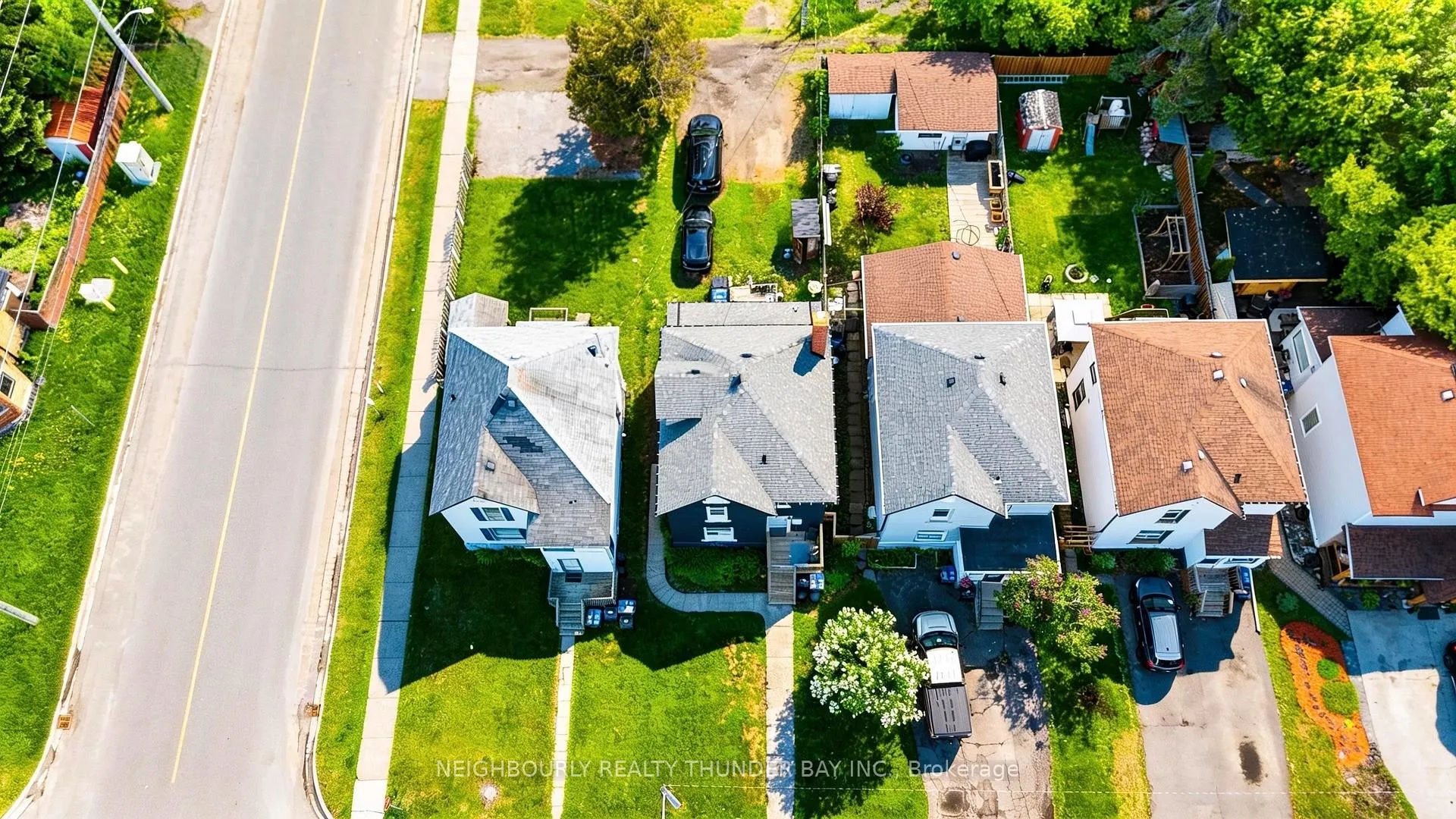 Photo 2 of 205 Marks Street N, Thunder Bay, McKeller Park — HOMEH